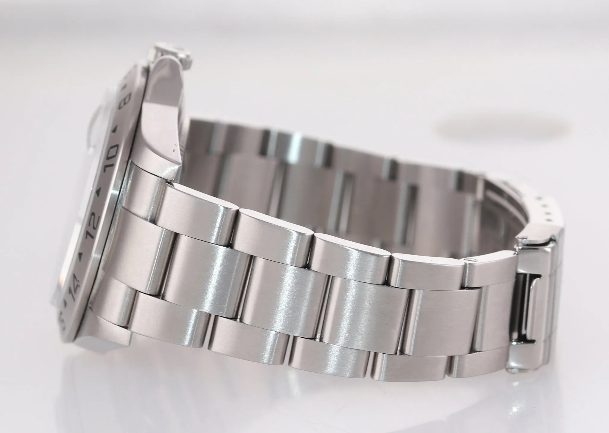 2009 ENGRAVED REHAUT Rolex Explorer II 16570 Polar 40mm Date 3186 Watch Box