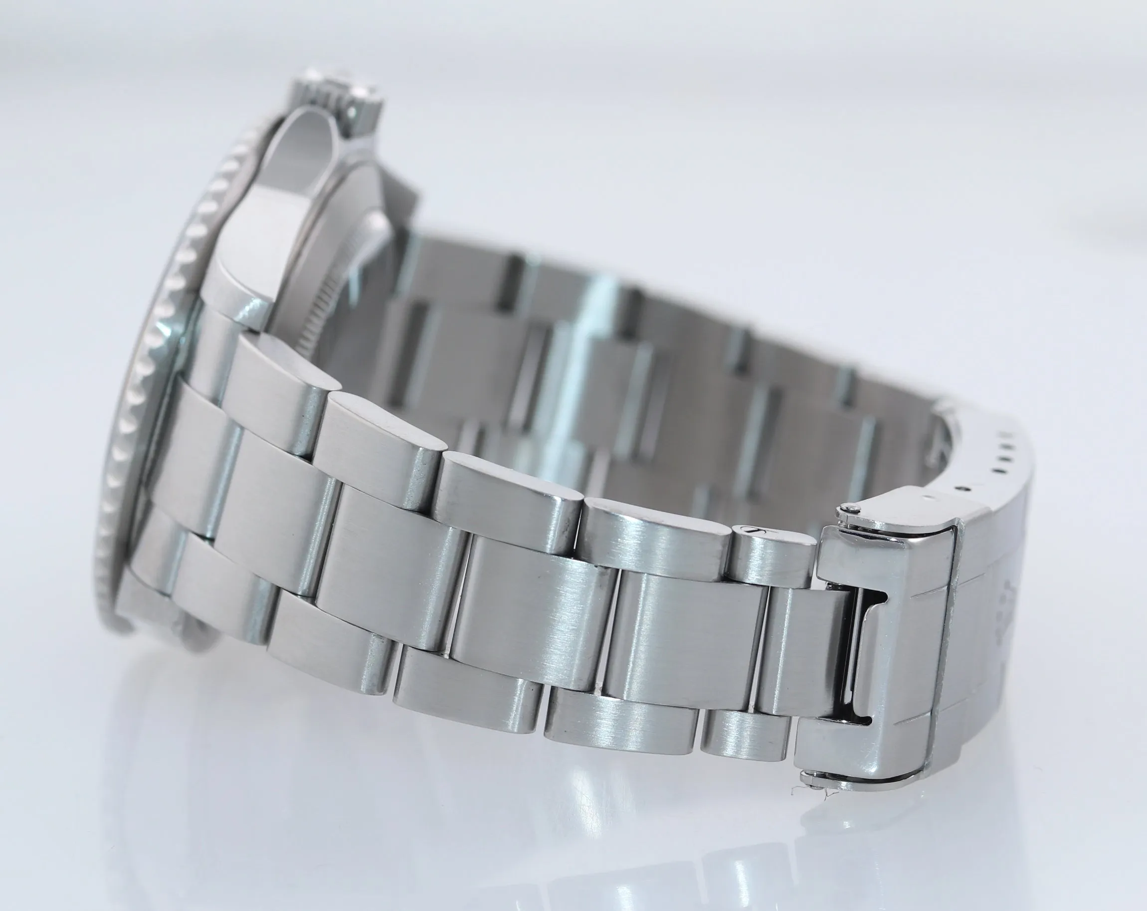2009 UNPOLISHED PAPERS Rolex Submariner 16610 Steel Watch Engraved Rehaut Box