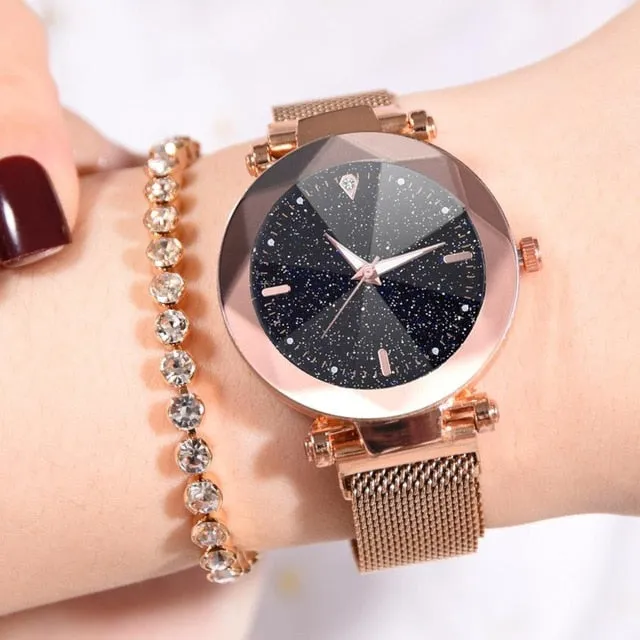 2019 New Women Watches Fashion Luxury Quartz Watch Magnetic Buckle Stainless Steel Strap Refractive Surface Luminous Dial Clock