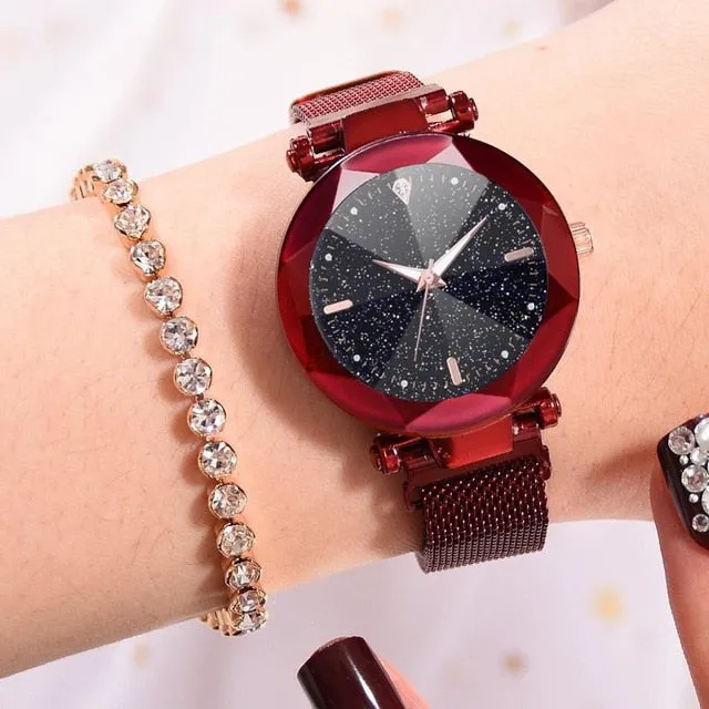 2019 New Women Watches Fashion Luxury Quartz Watch Magnetic Buckle Stainless Steel Strap Refractive Surface Luminous Dial Clock