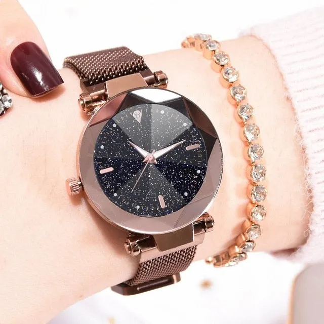 2019 New Women Watches Fashion Luxury Quartz Watch Magnetic Buckle Stainless Steel Strap Refractive Surface Luminous Dial Clock