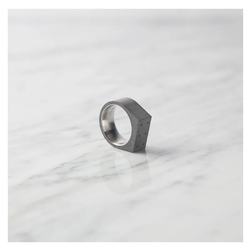 22 DESIGN STUDIO Concrete Ring - Tatami