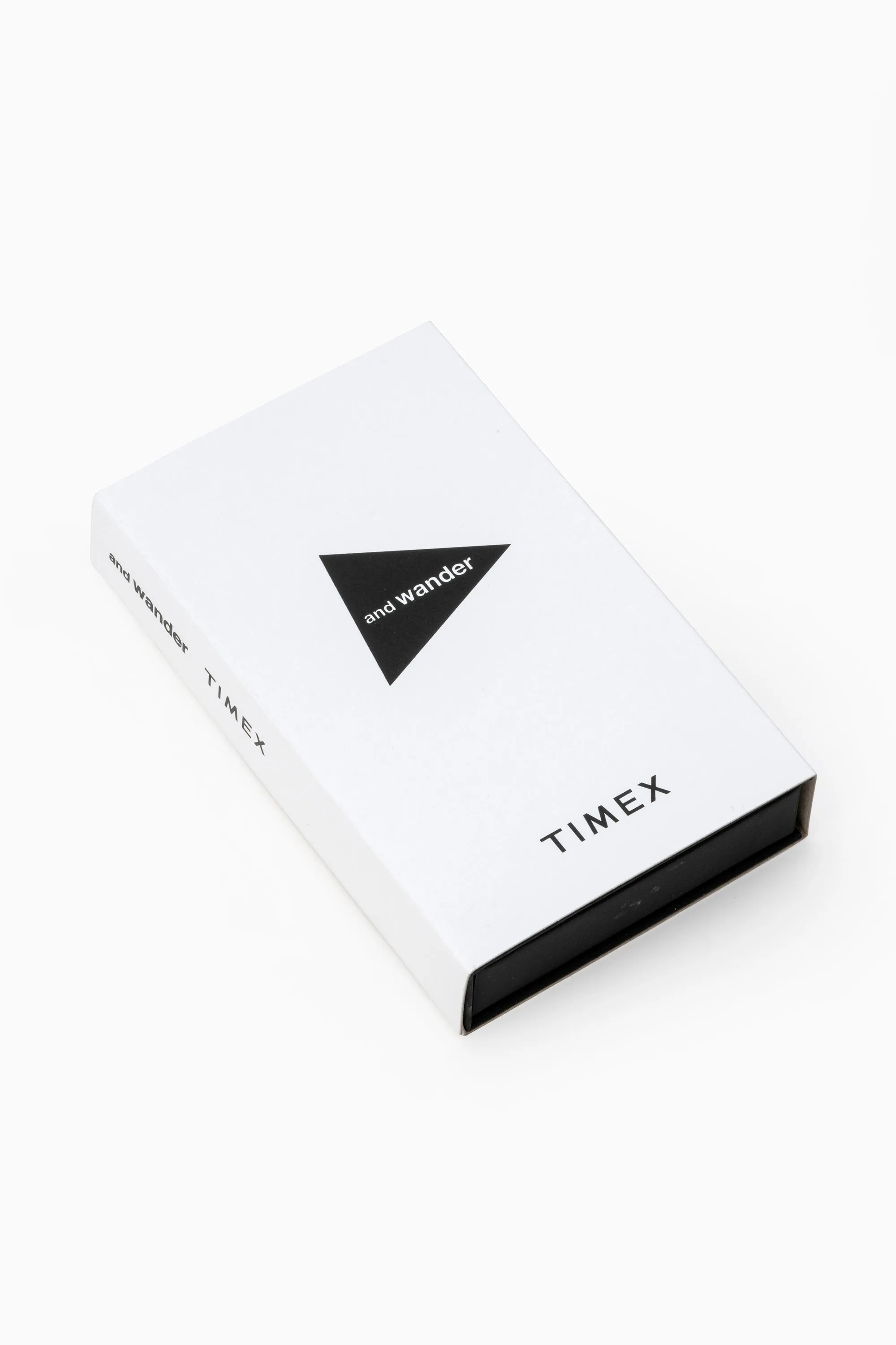 and wander - TIMEX × and wander EXPEDITION NORTH FIELD POST SOLAR