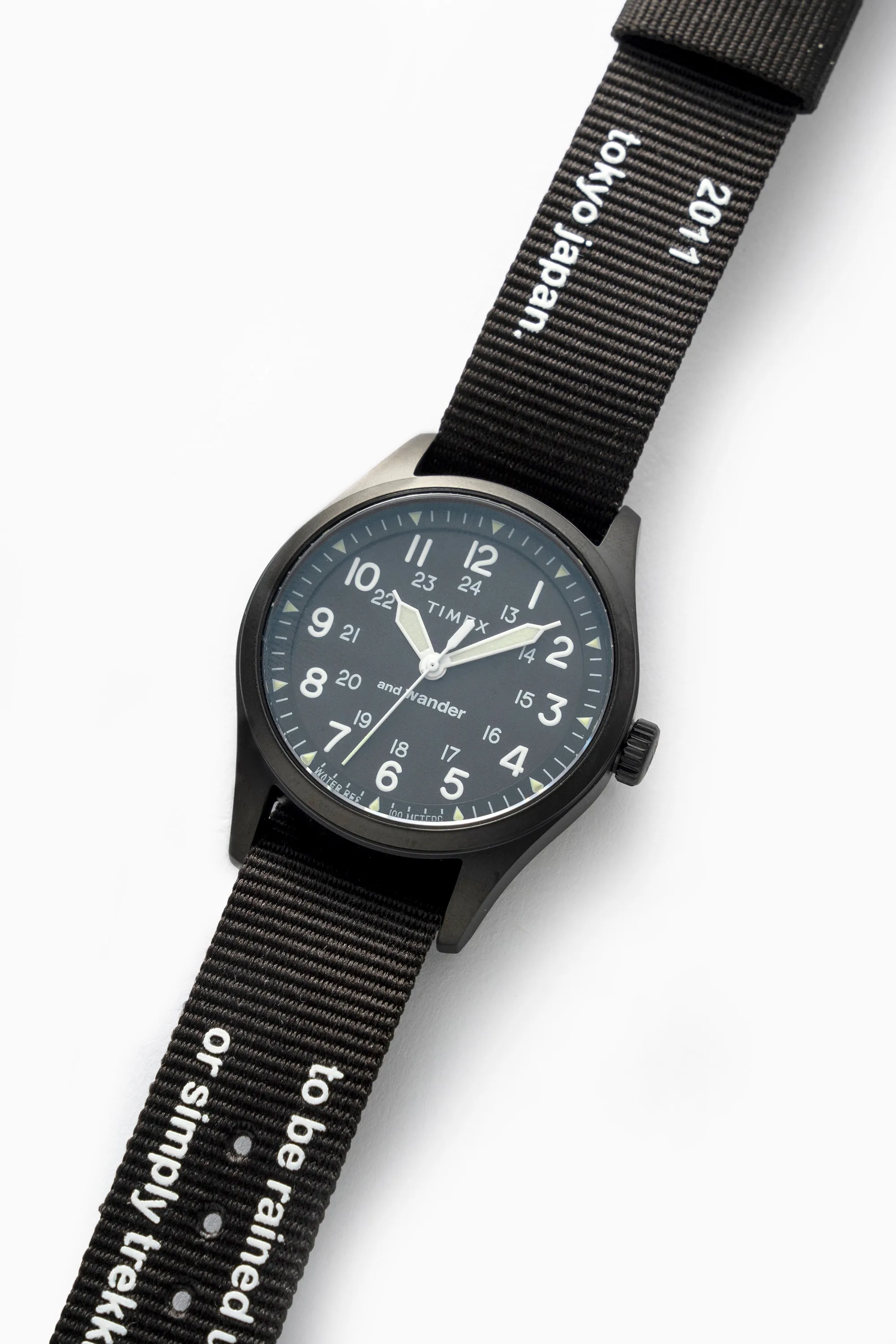 and wander - TIMEX × and wander EXPEDITION NORTH FIELD POST SOLAR