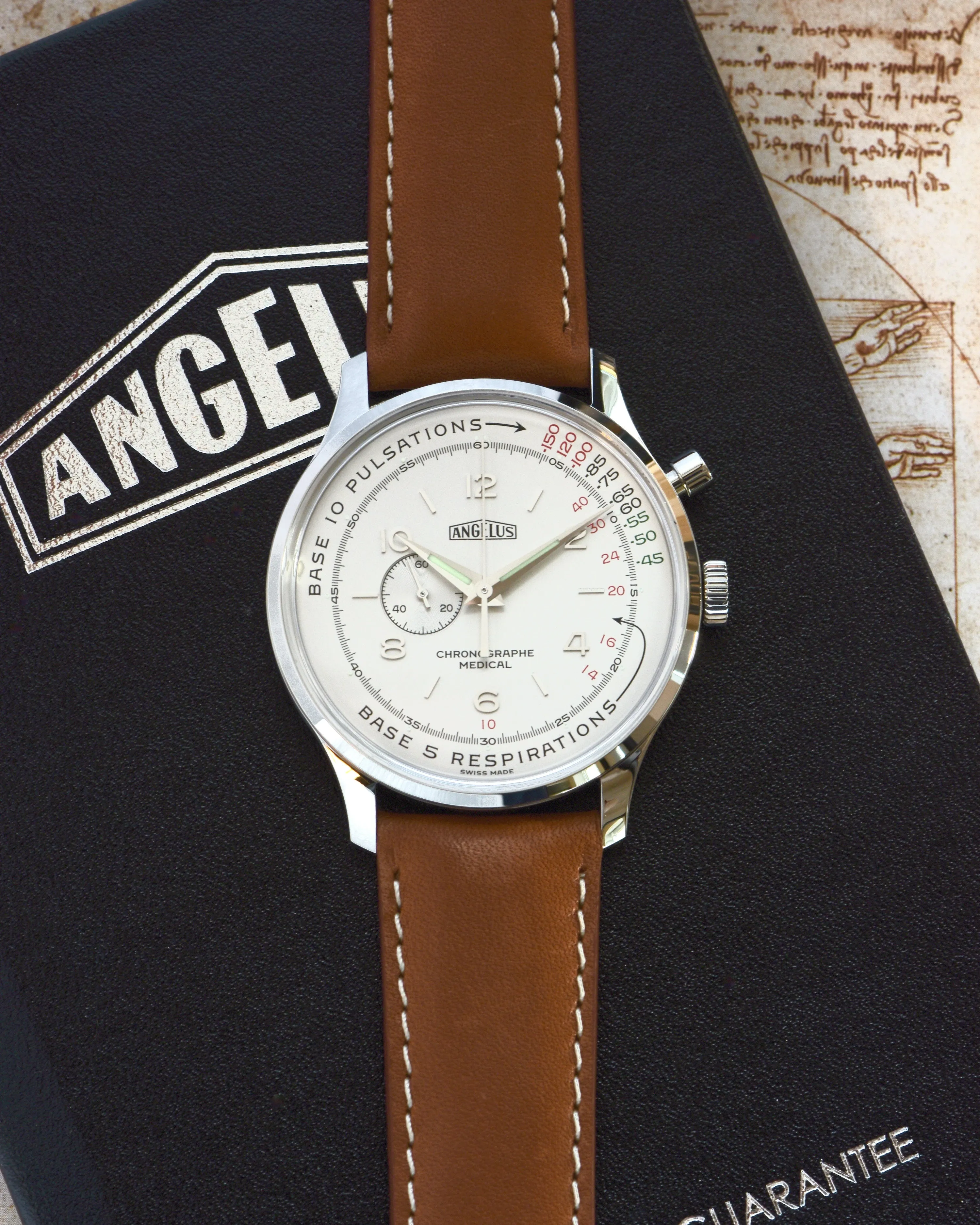 Angelus Chronographe Médical x Massena LAB
