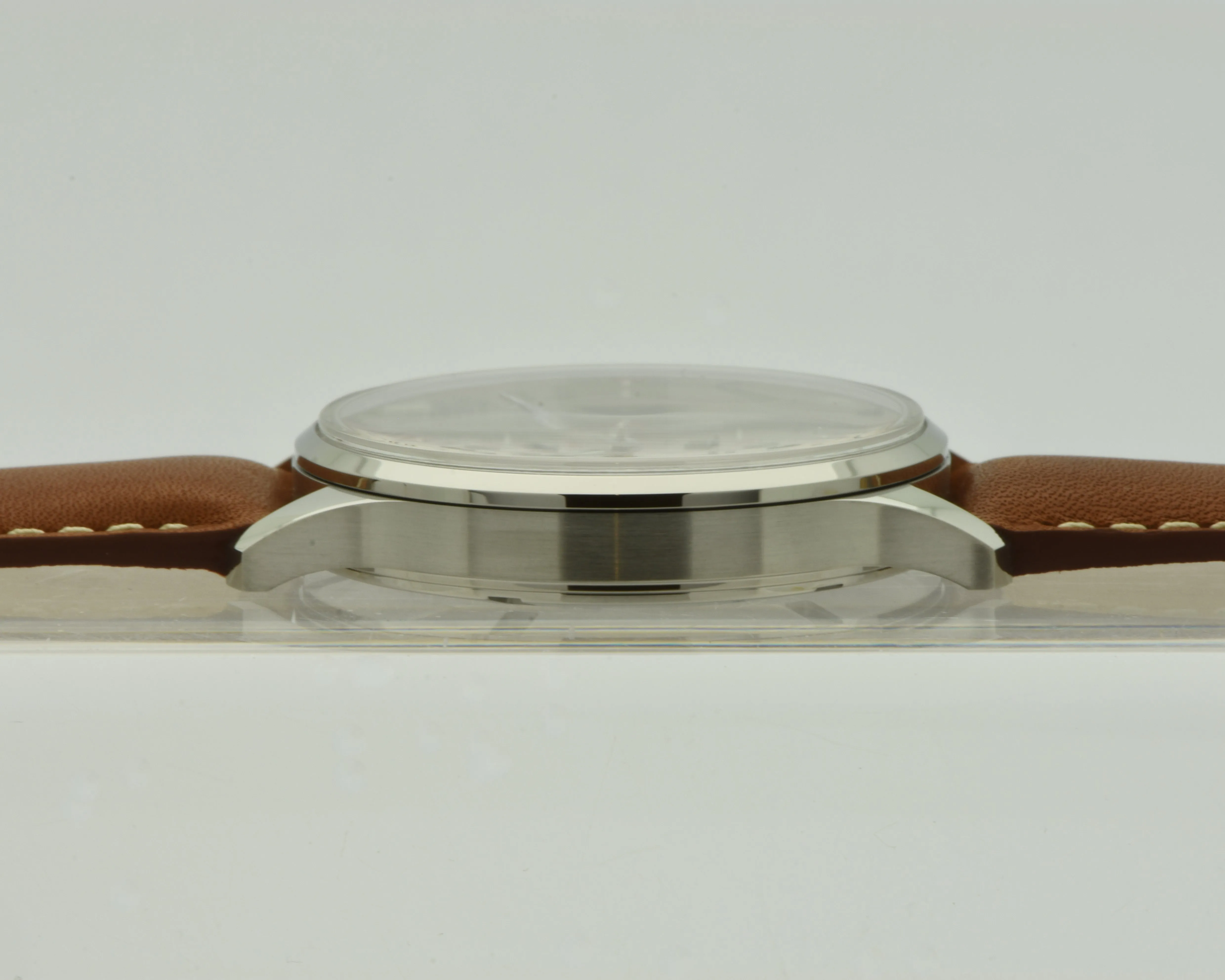 Angelus Chronographe Médical x Massena LAB