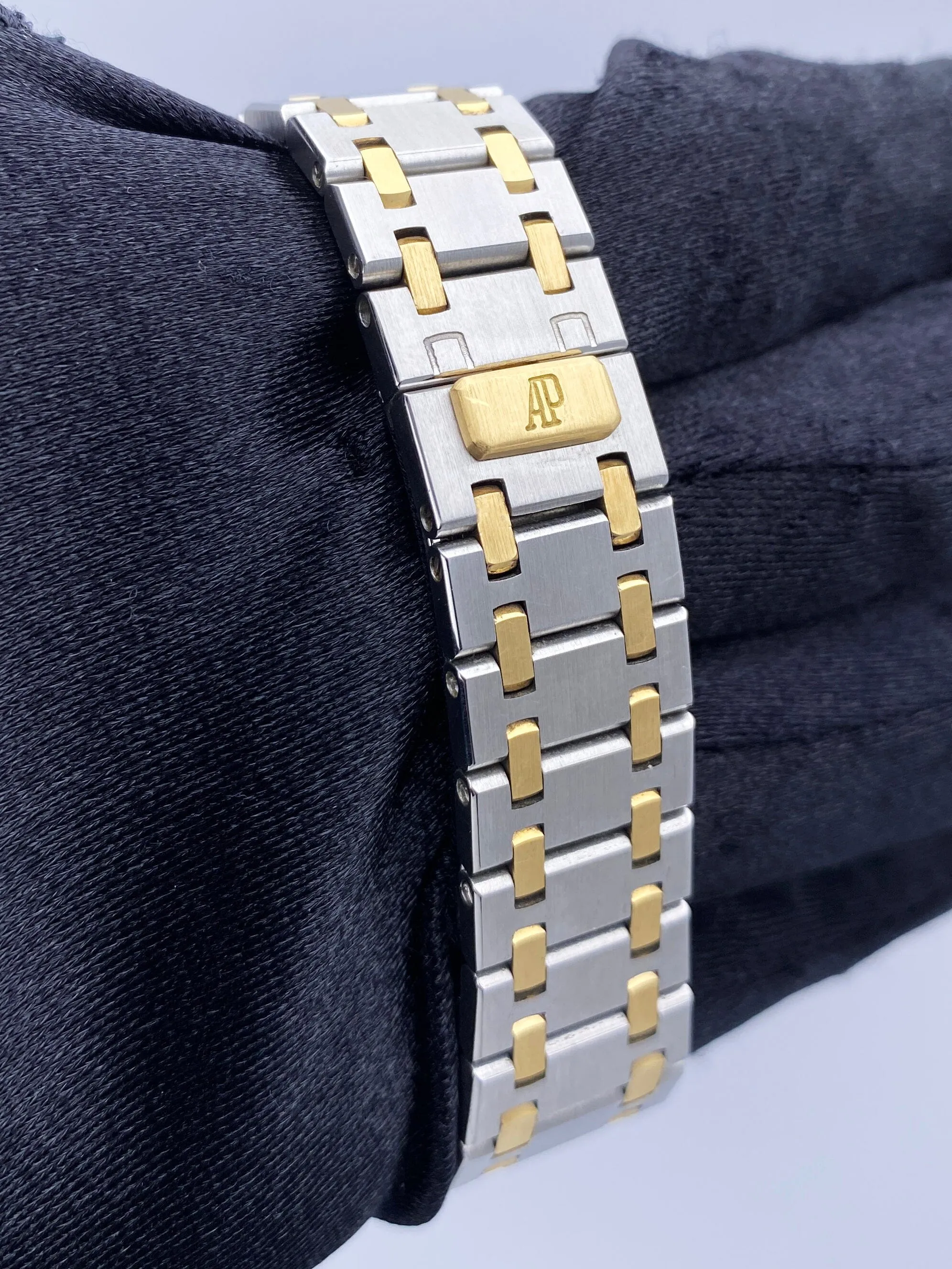 Audemars Piguet Royal Oak 56303SA Two-Tone Ladies Watch