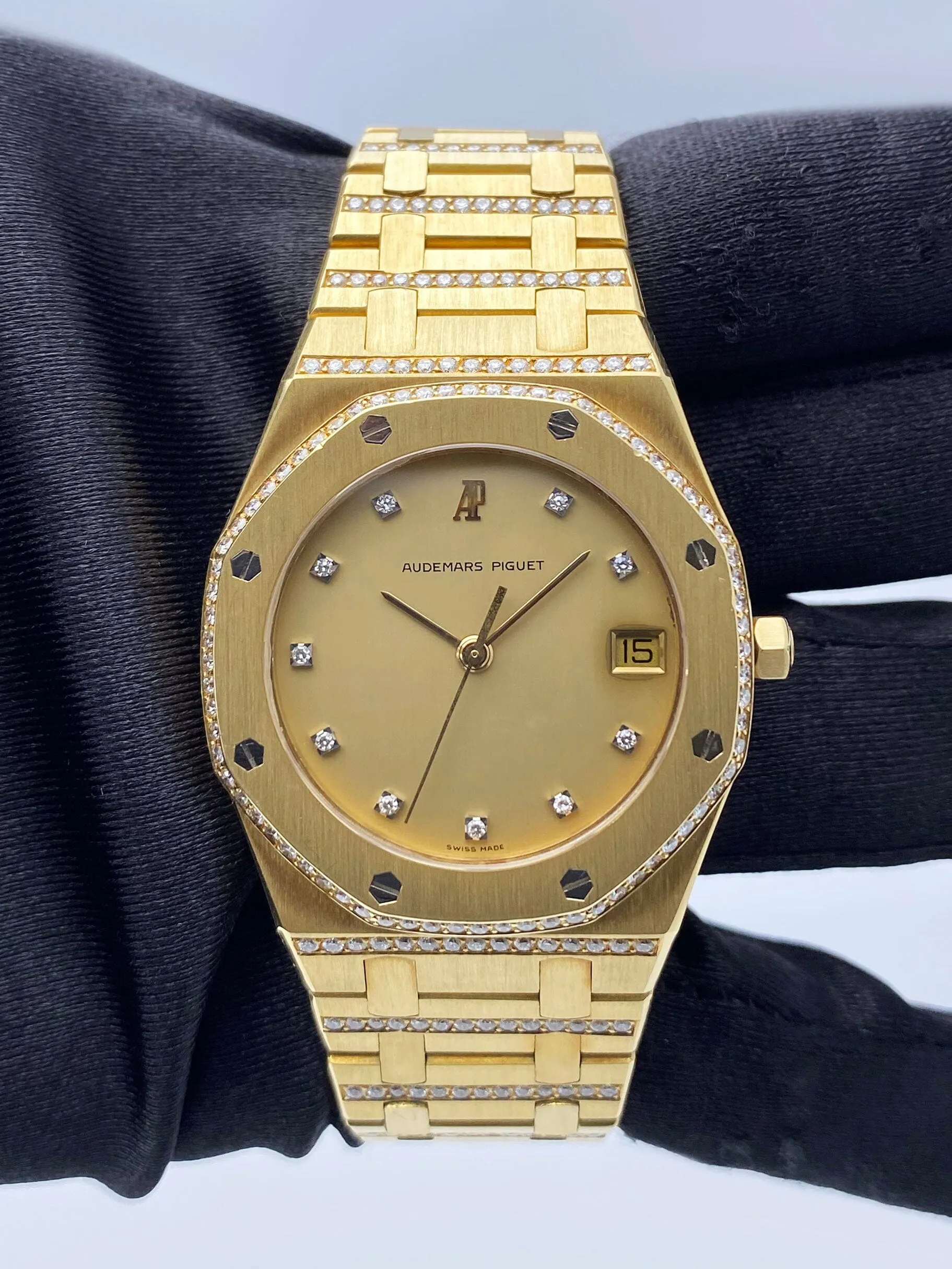 Audemars Piguet Royal Oak Diamond Champagne Dial 18K Yellow Gold Mens Watch