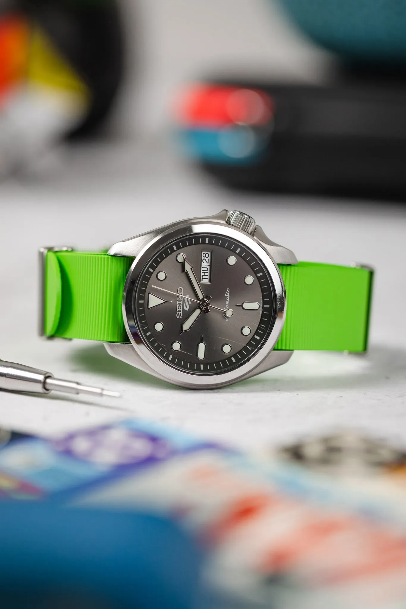 Bonetto Cinturini 328 Premium Rubber One-Piece Watch Strap in LIME GREEN