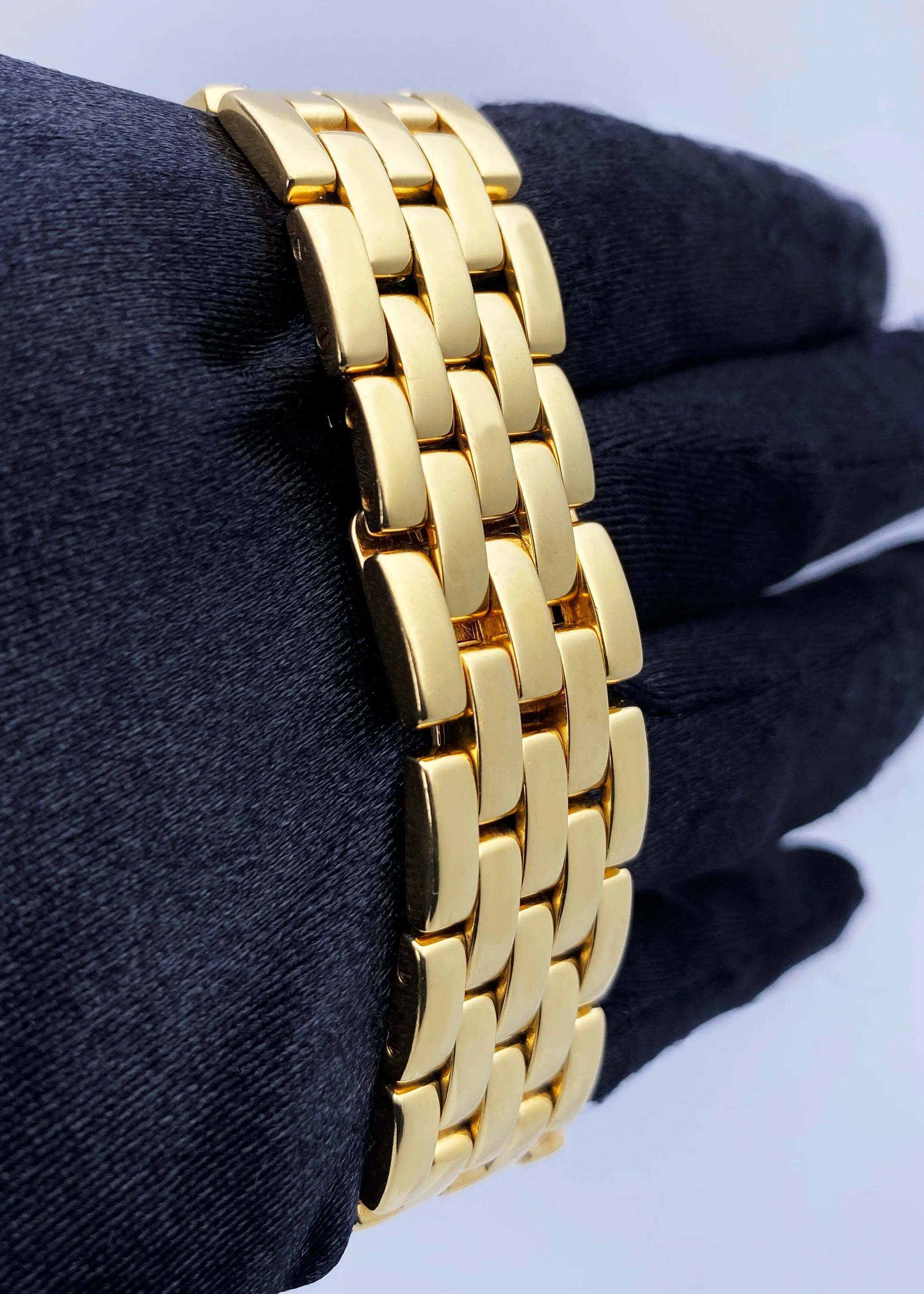 Cartier Cougar WF8006B9 Diamond 18K Yellow Gold Watch