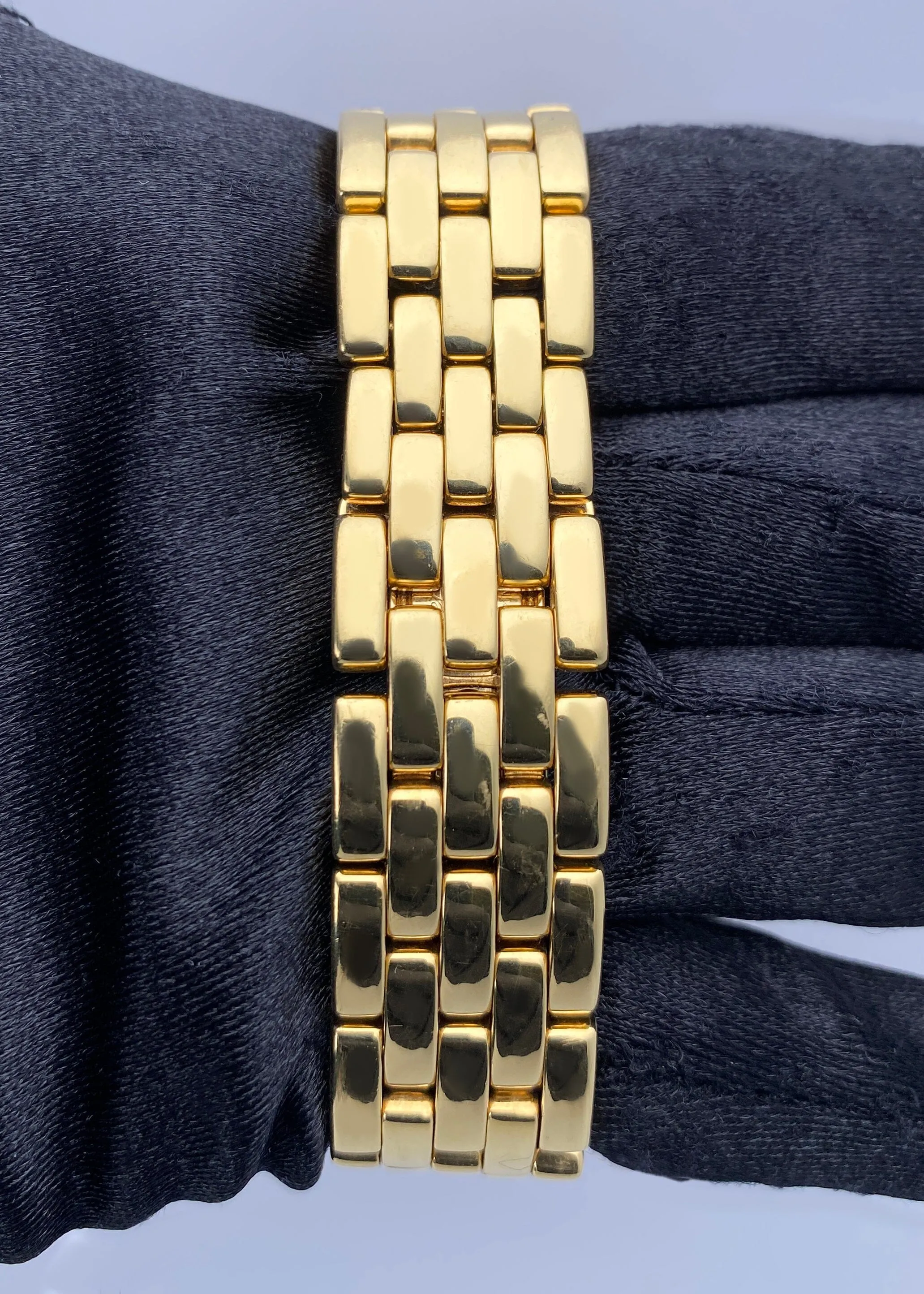 Cartier Cougar WF8006B9 Diamond 18K Yellow Gold Watch