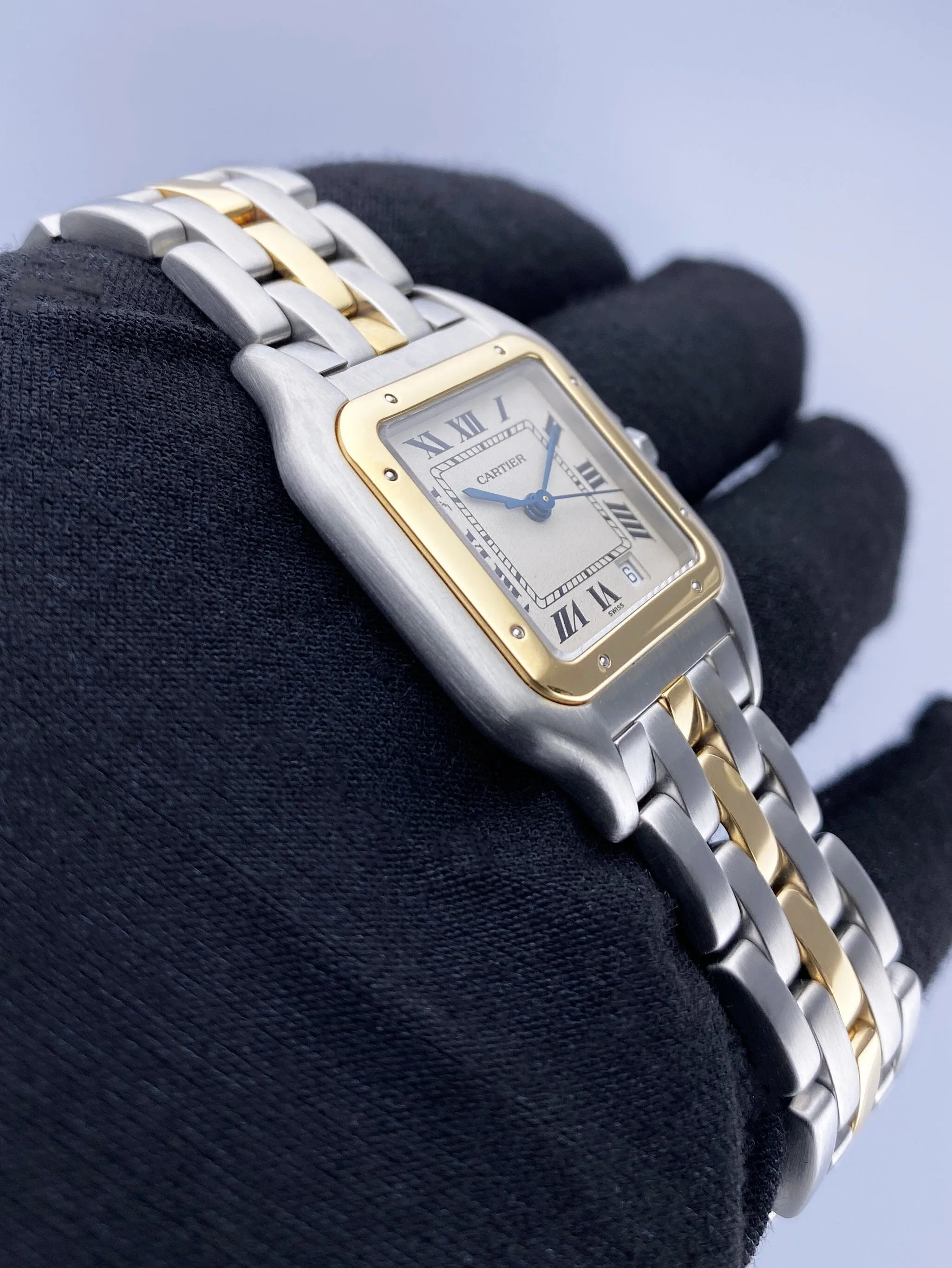 Cartier Panthere 183949 One Row Midsize Ladies Watch