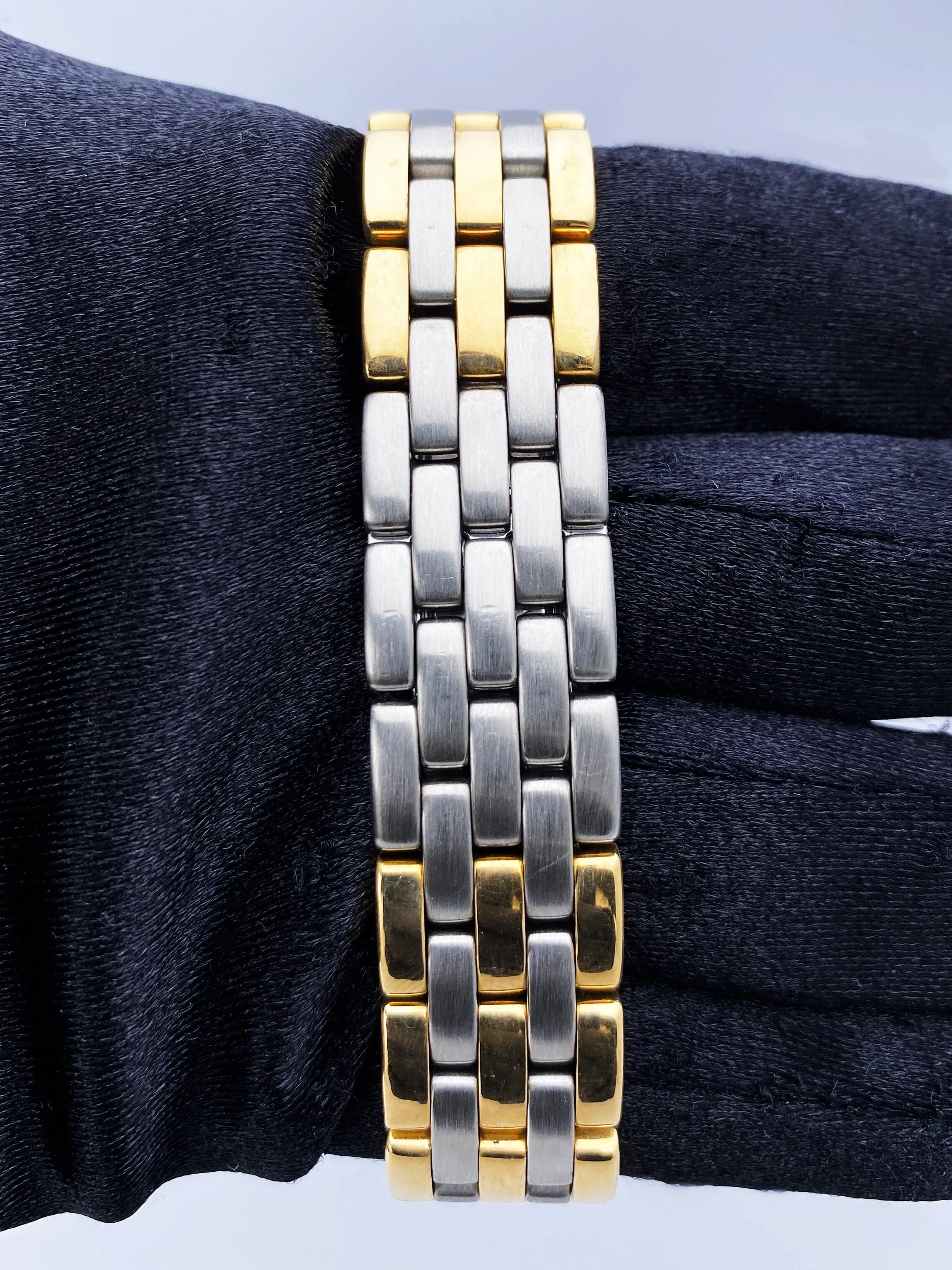 Cartier Panthere 187949 Midsize Three Row Ladies Watch