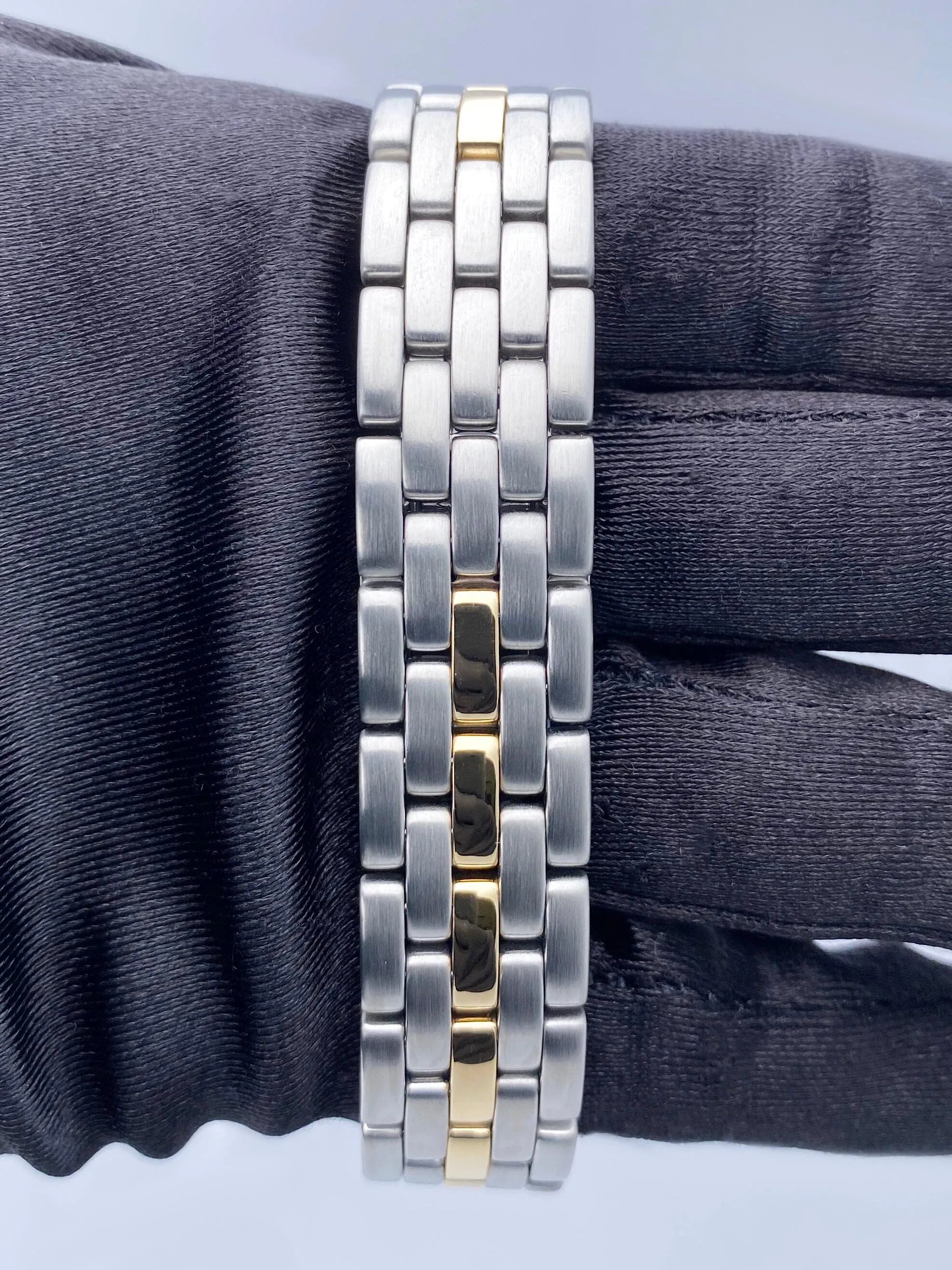 Cartier Panthere 83949 Midsize One Row Ladies Watch