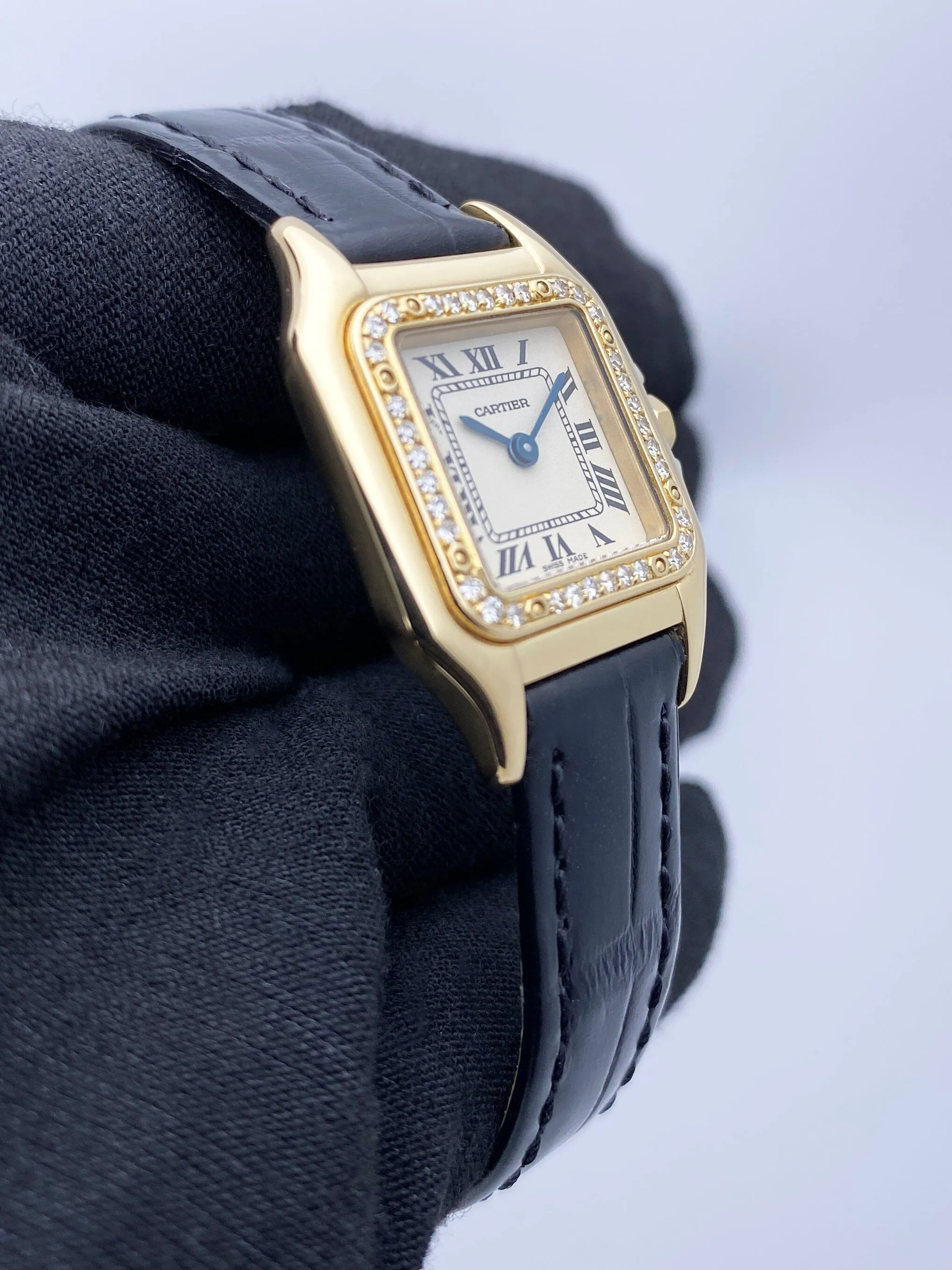 Cartier Panthere Classique WF3070B9 Diamond Ladies Watch