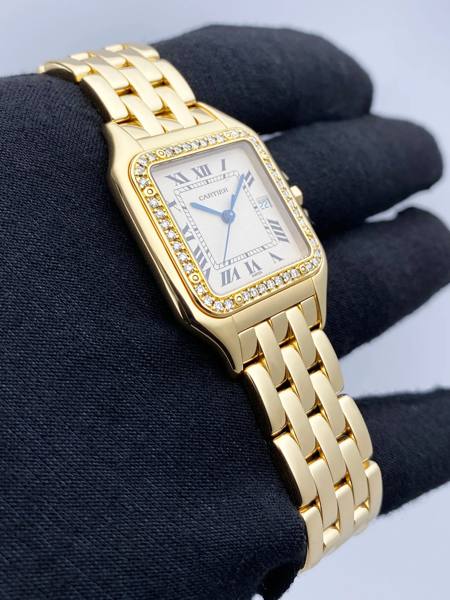 Cartier Panthere Large 883969 Diamond 18K Yellow Gold Watch