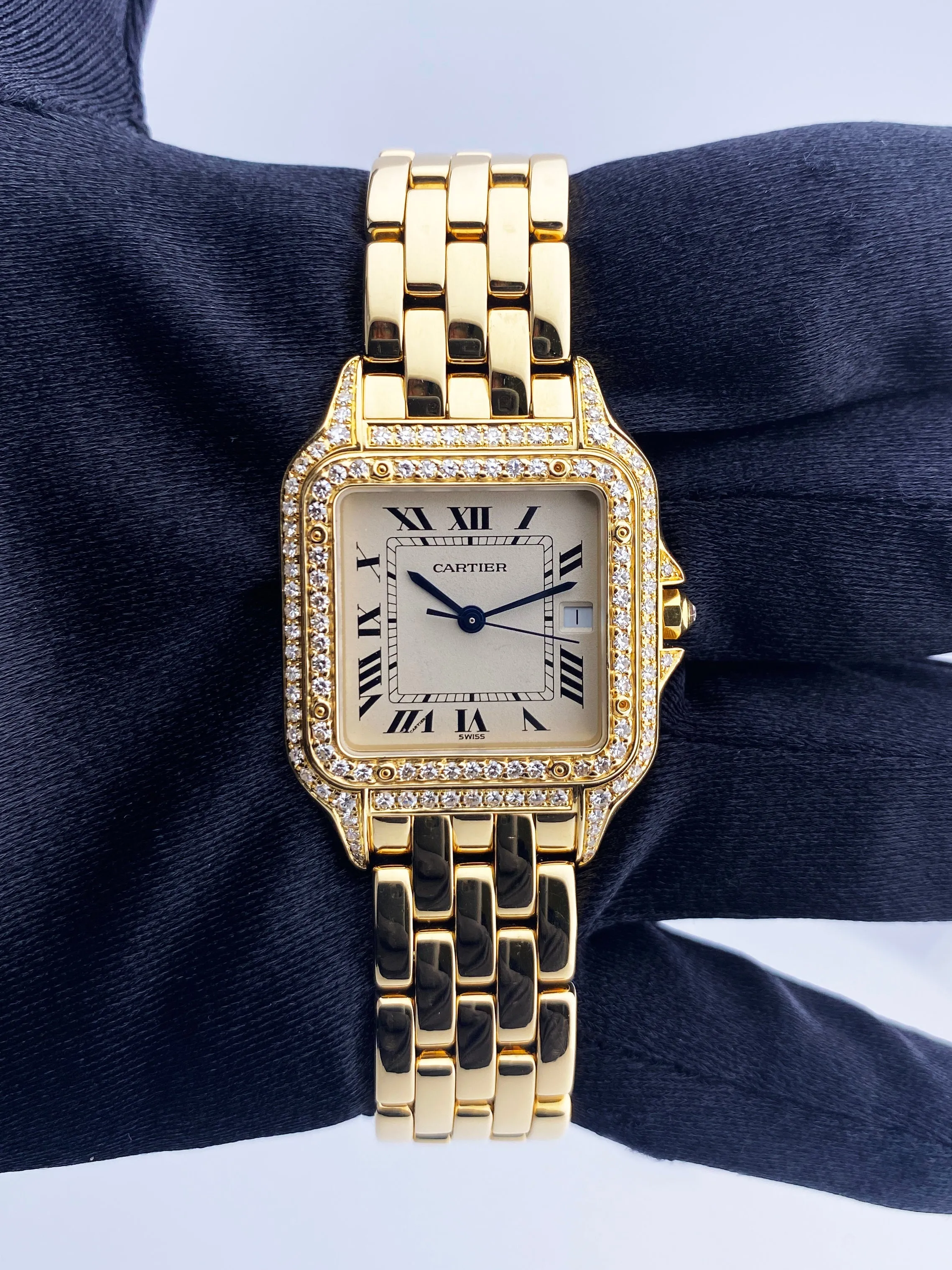 Cartier Panthere Large Size Diamond 18K Yellow Gold