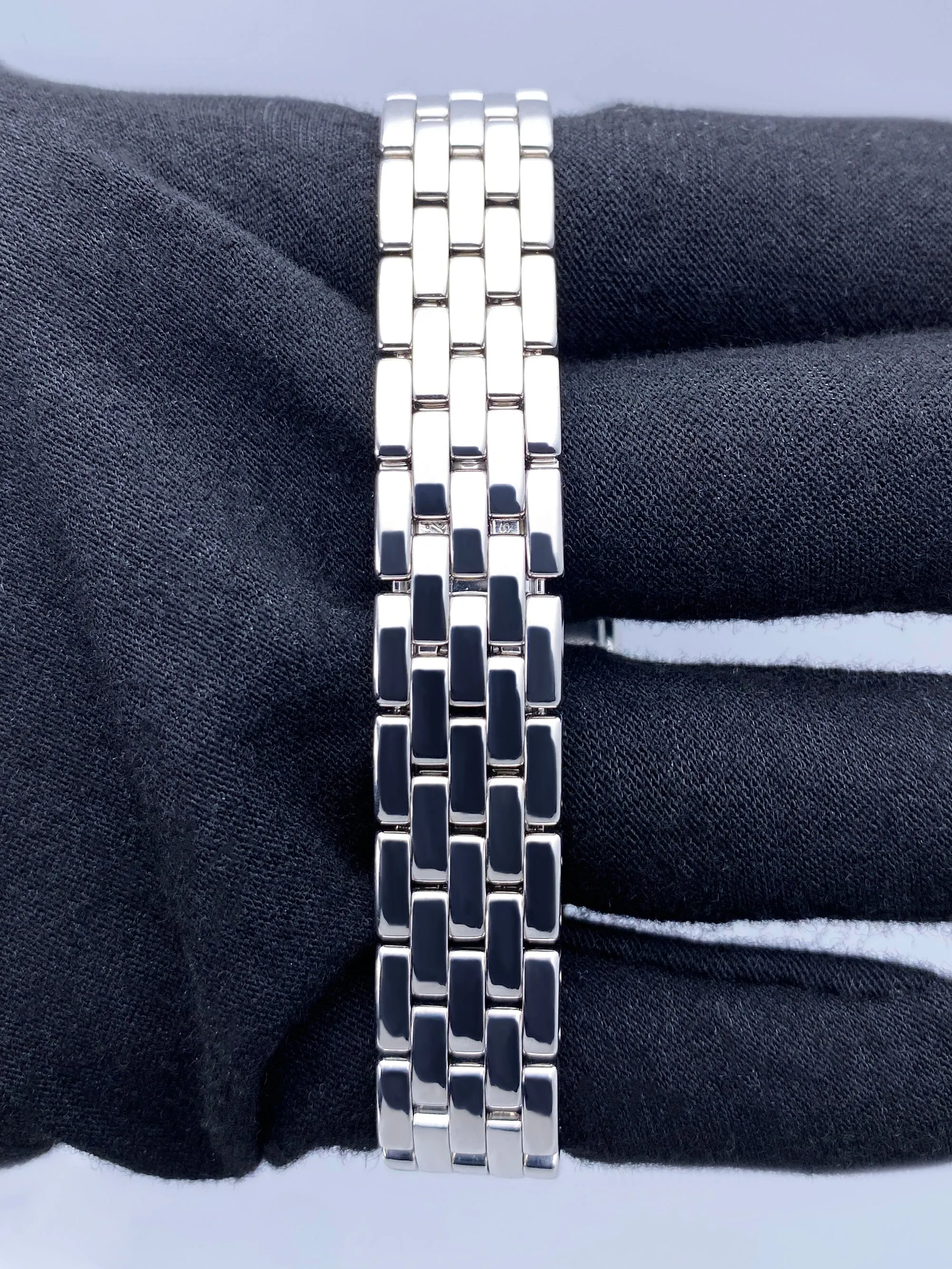 Cartier Panthere W25016F3 White Gold Ladies Watch
