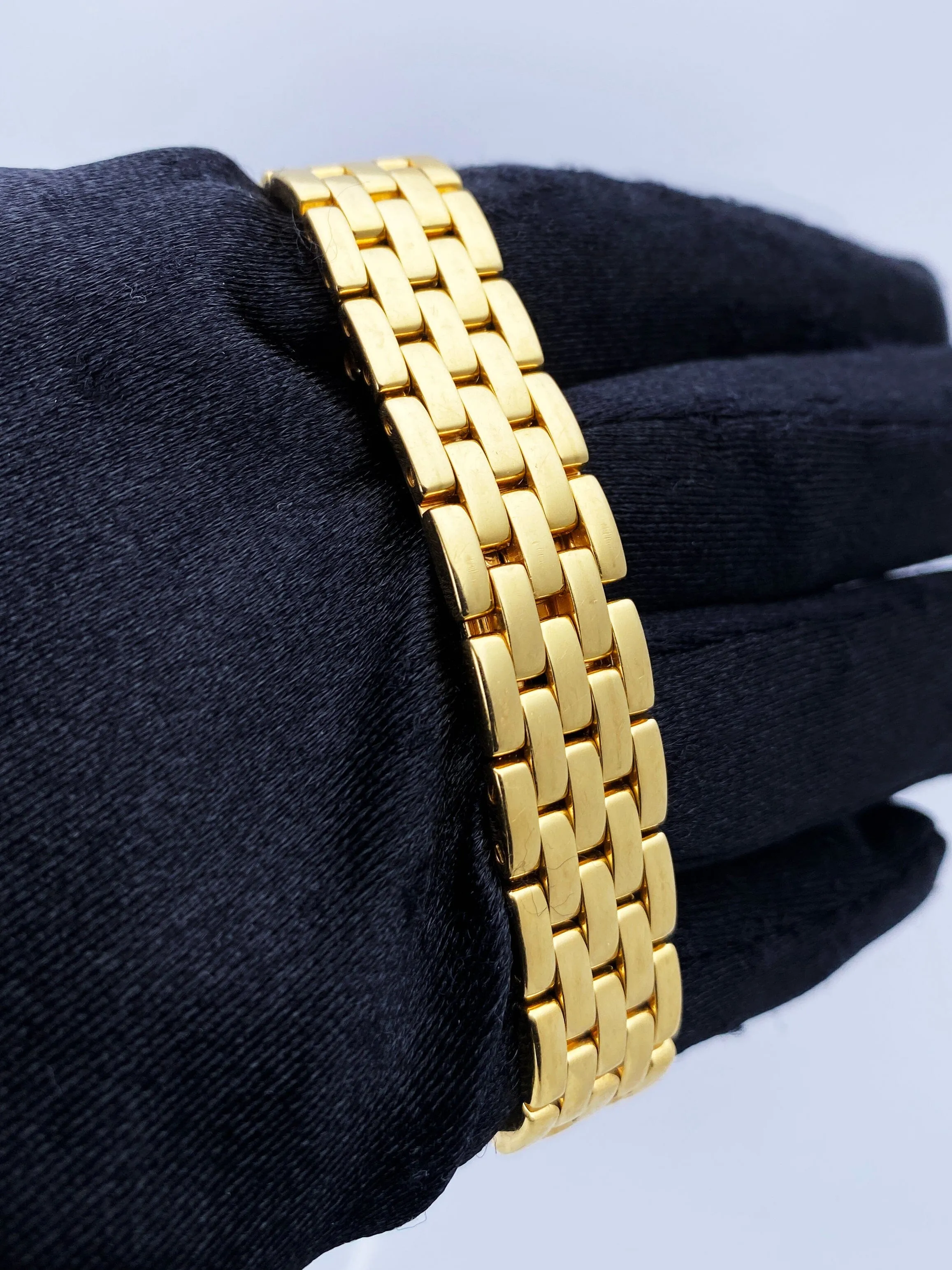 Cartier Panthere WF3070B9 18K Yellow Gold Diamonds Ladies Watch