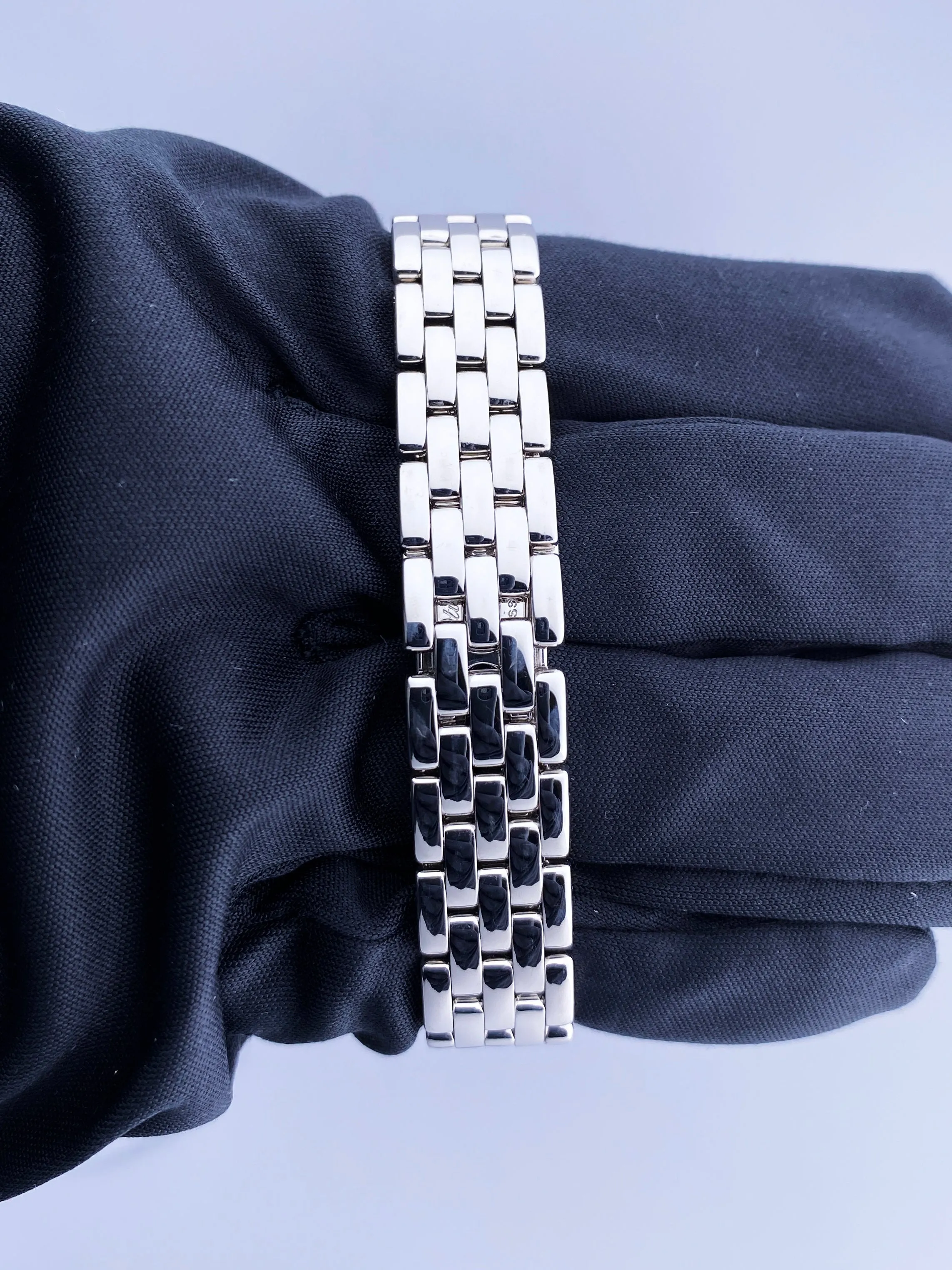 Cartier Panthere WF3259F3/1660 18K White Gold Diamond Ladies Watch