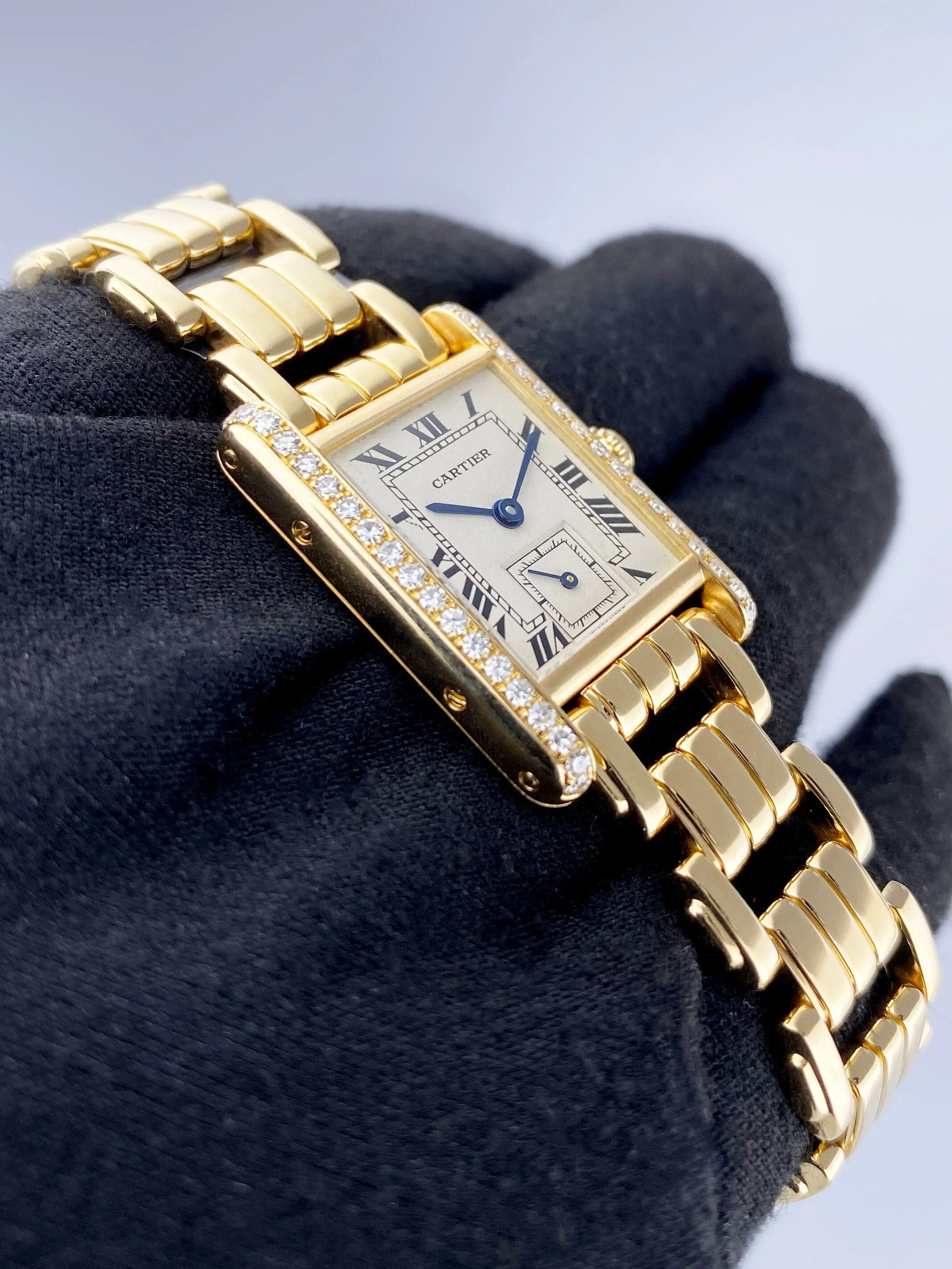 Cartier Tank Louis WA2007C8 Diamond18k Yellow Gold Ladies Watch