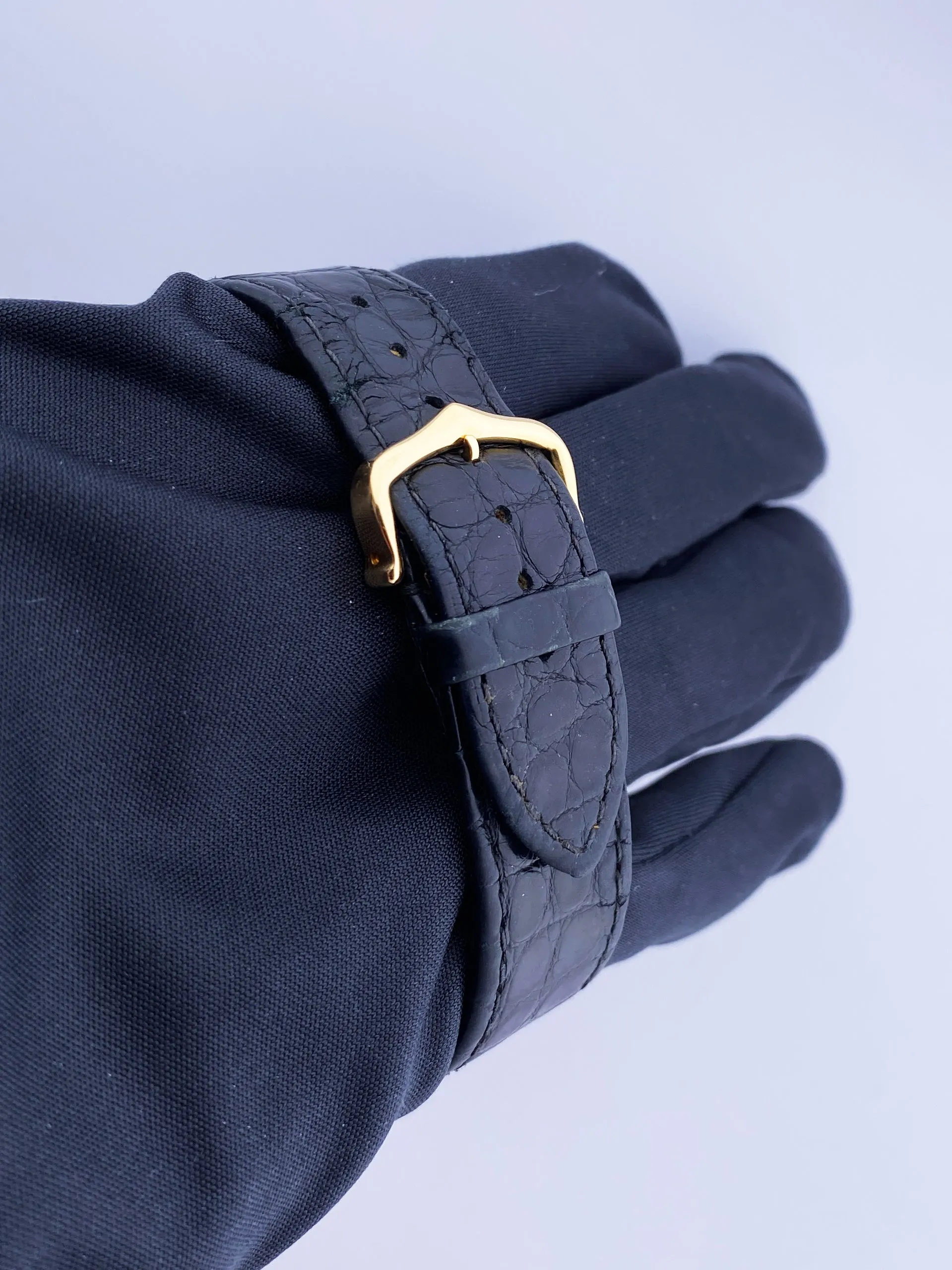 Cartier Tank Solo W5200004 / 2742 18K Yellow Gold Mens Watch