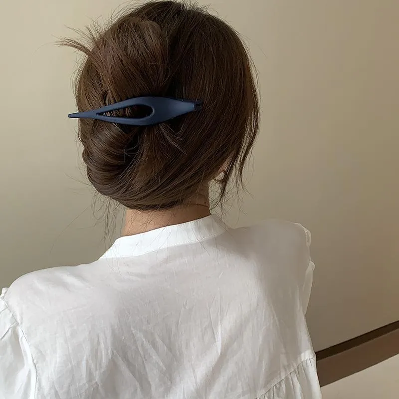 Duckbill Shaped Hairpin