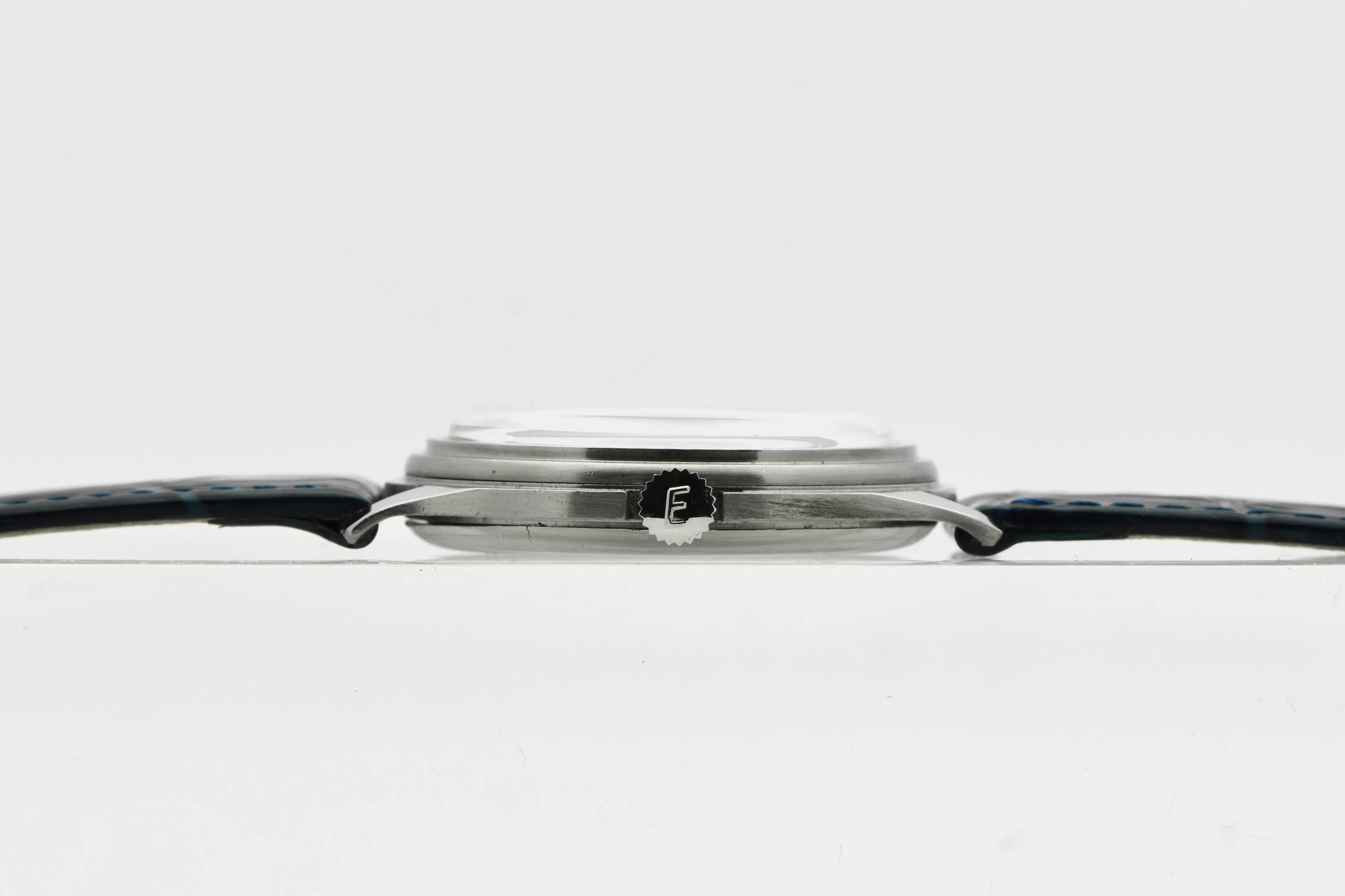 Eberhard Extra Large Stepped Bezel