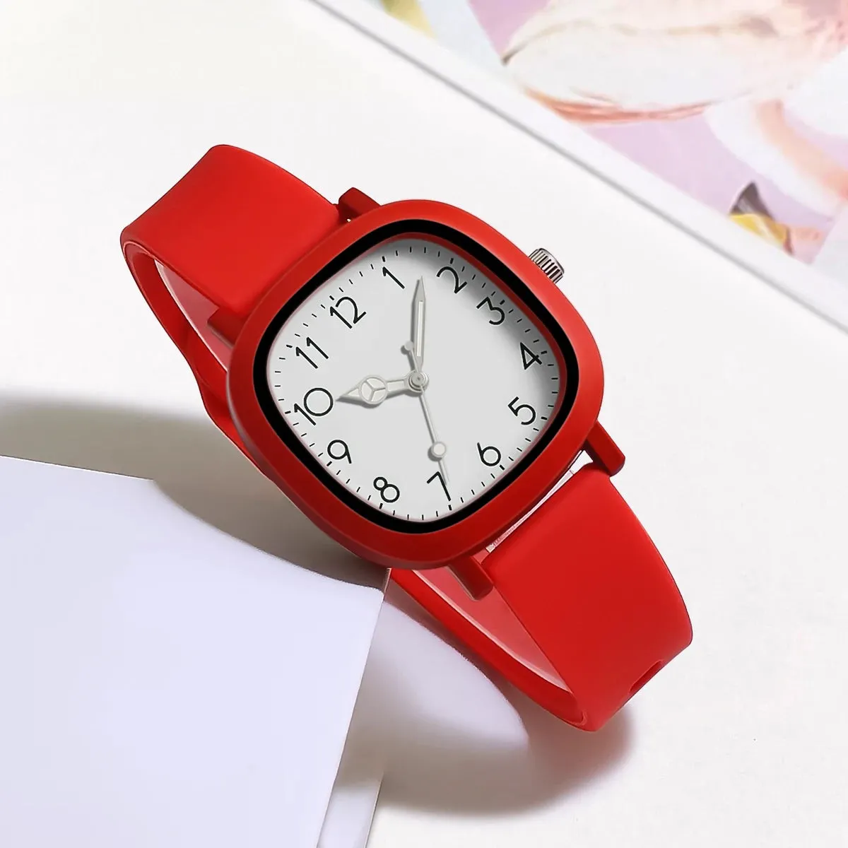 Fashion Women Watch Silicone Quartz ladies  Wristwatch