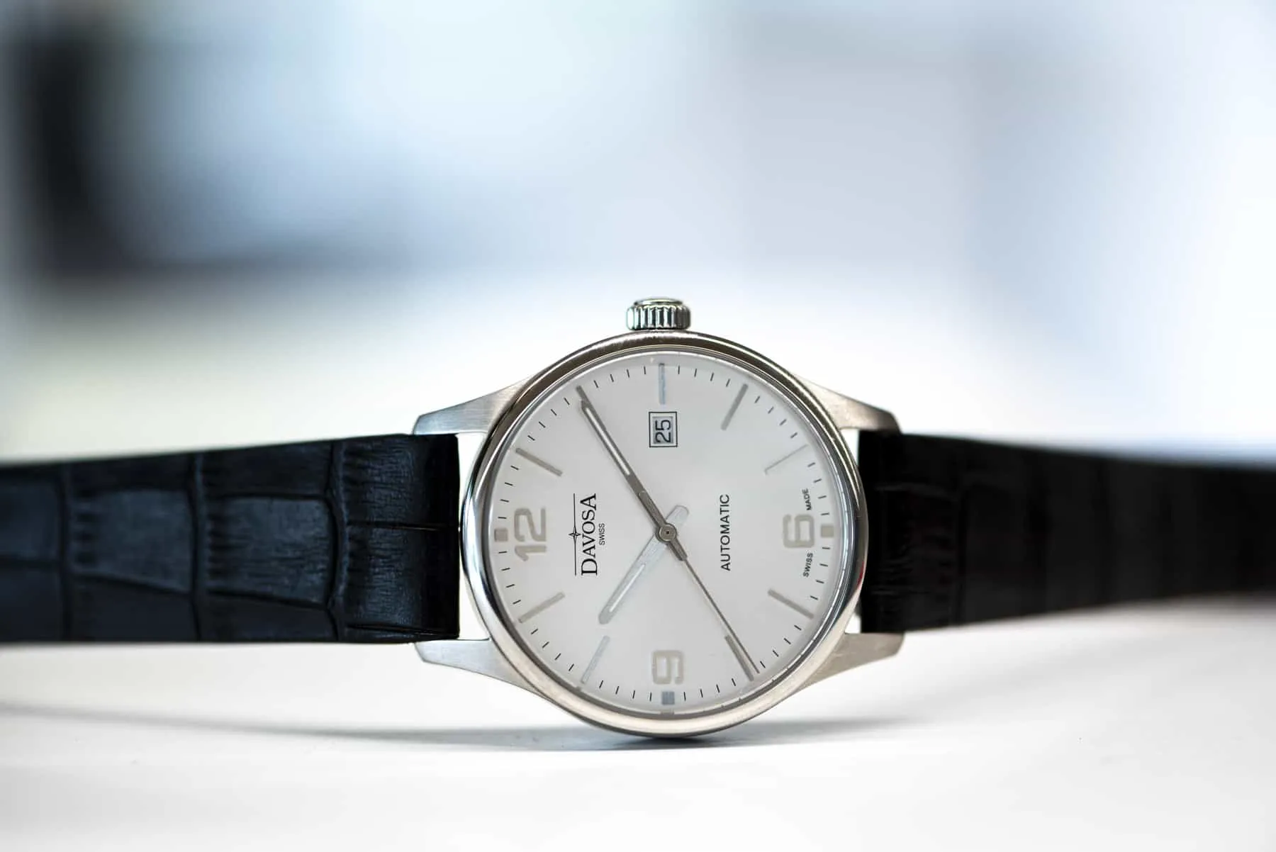 Gentleman Automatic 40mm White Black Executive Watch 16156614