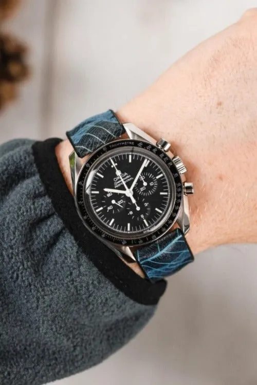Hirsch LEAF Vegan Performance Rubber Watch Strap in BLUE/BLACK