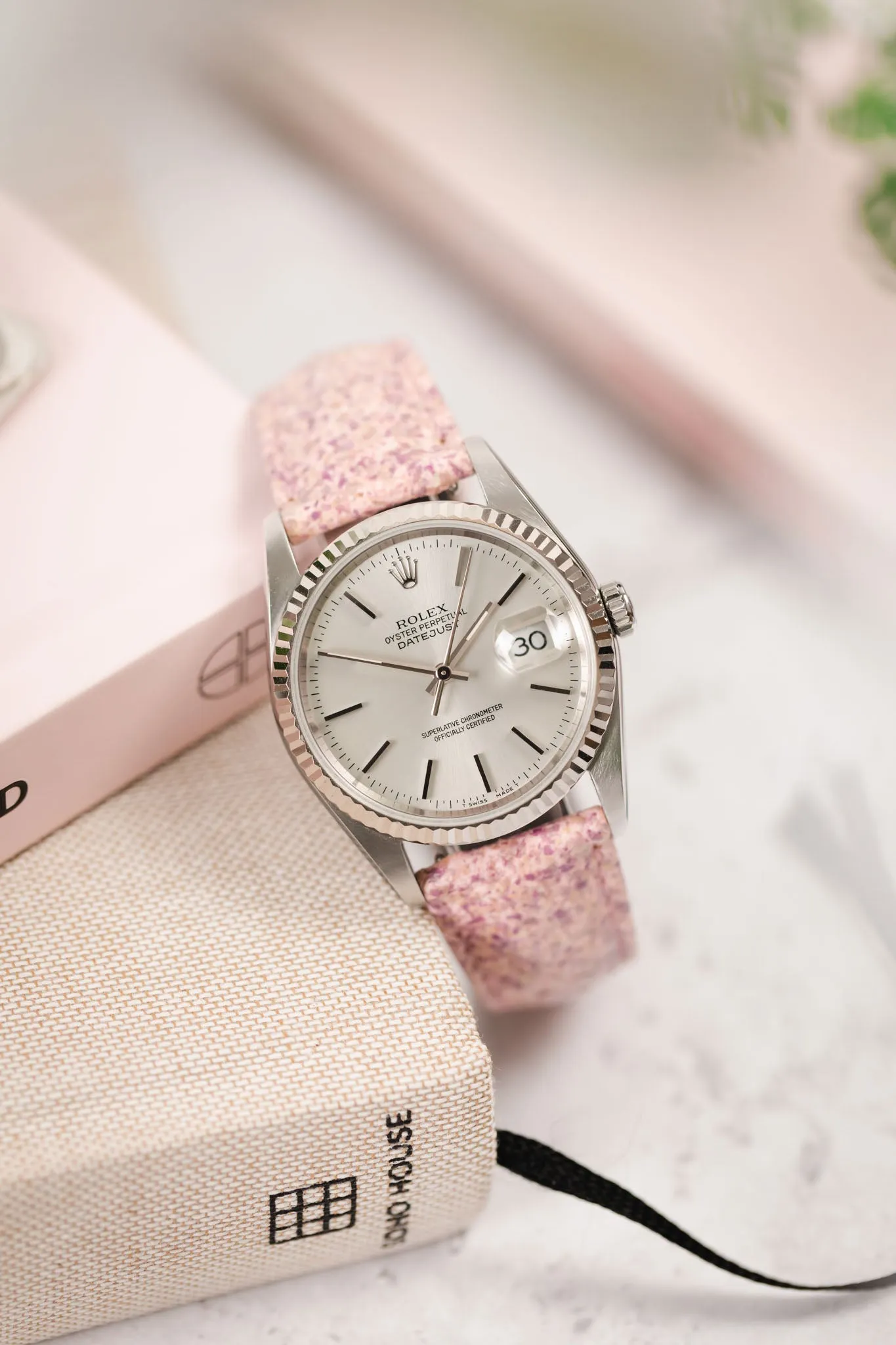 Hirsch ROSE Petal Vegan Fibre Watch Strap in PINK