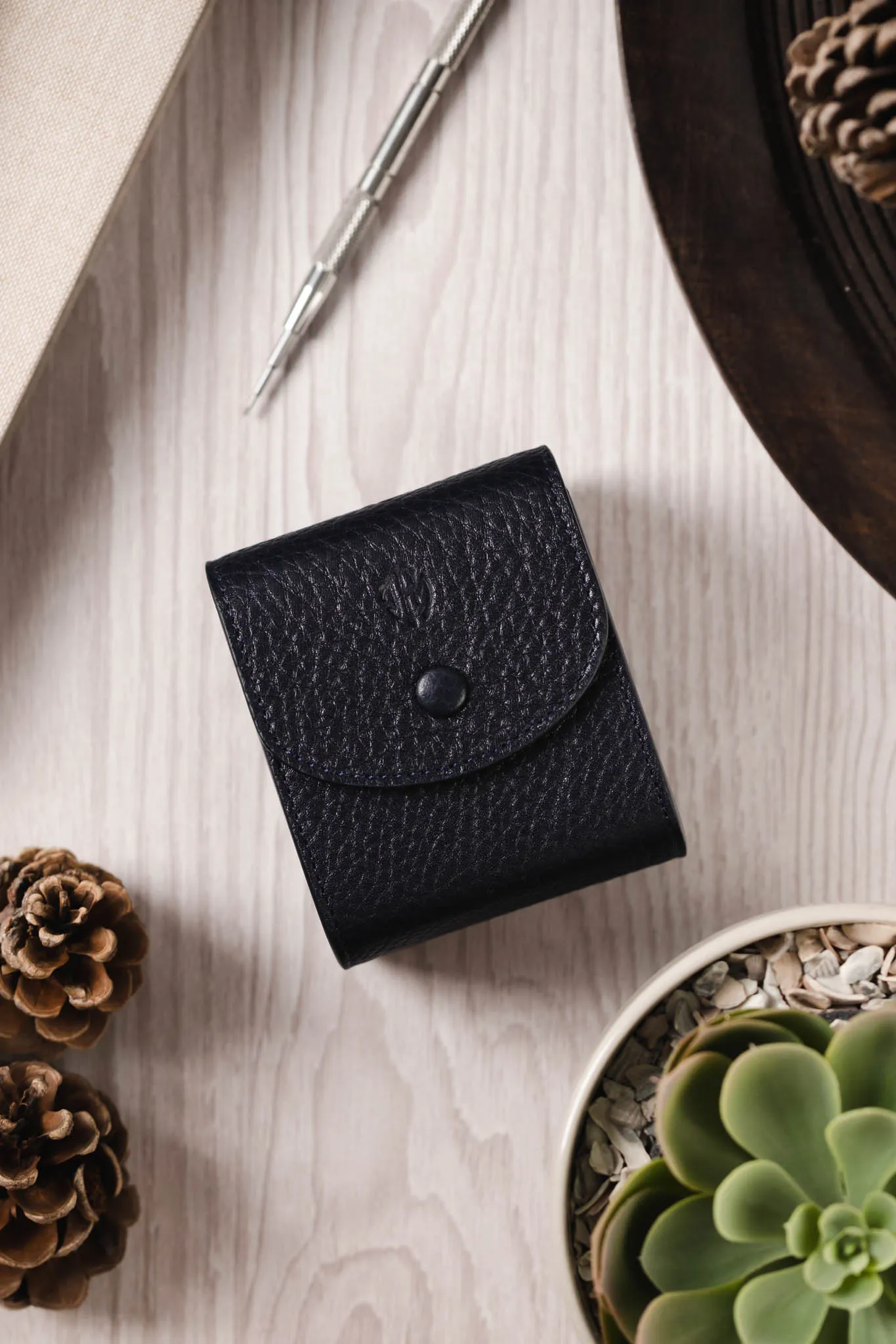 JPM Cubo Single Leather Watch Travel Case in BLUE