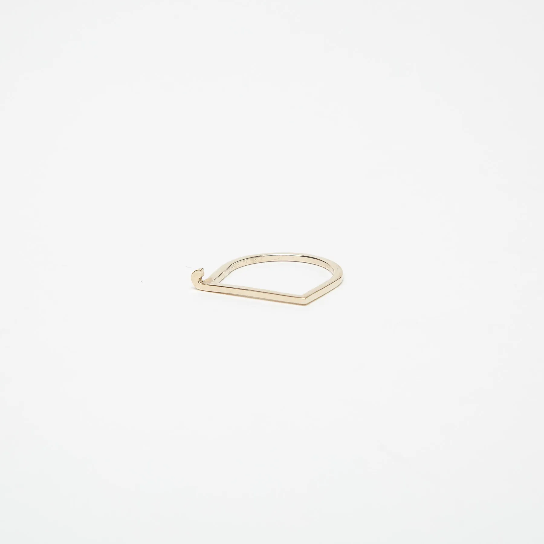 KWIT | 14K WHITE GOLD LETTER J RING