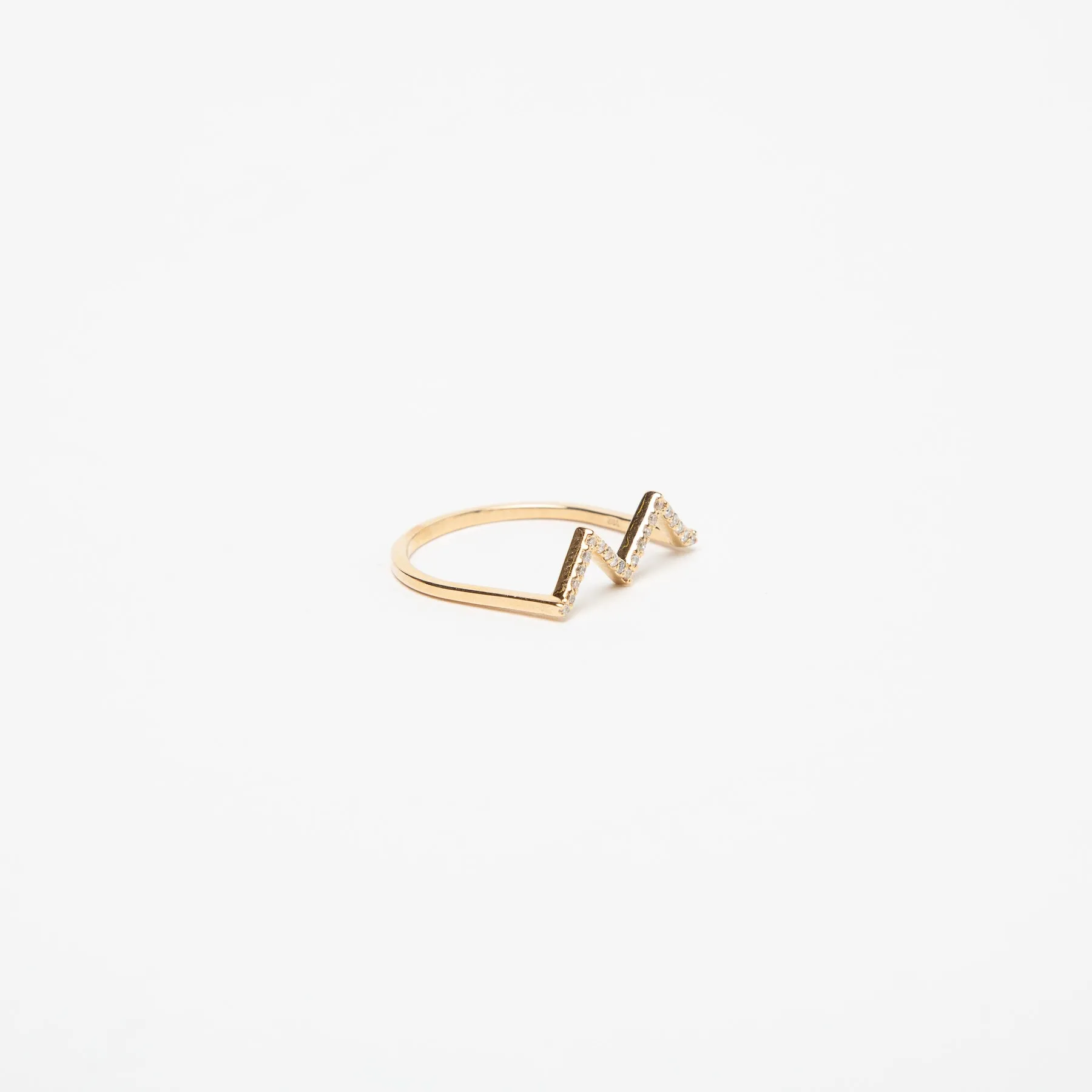 KWIT | YELLOW GOLD MW ZIG ZAG DIAMOND RING