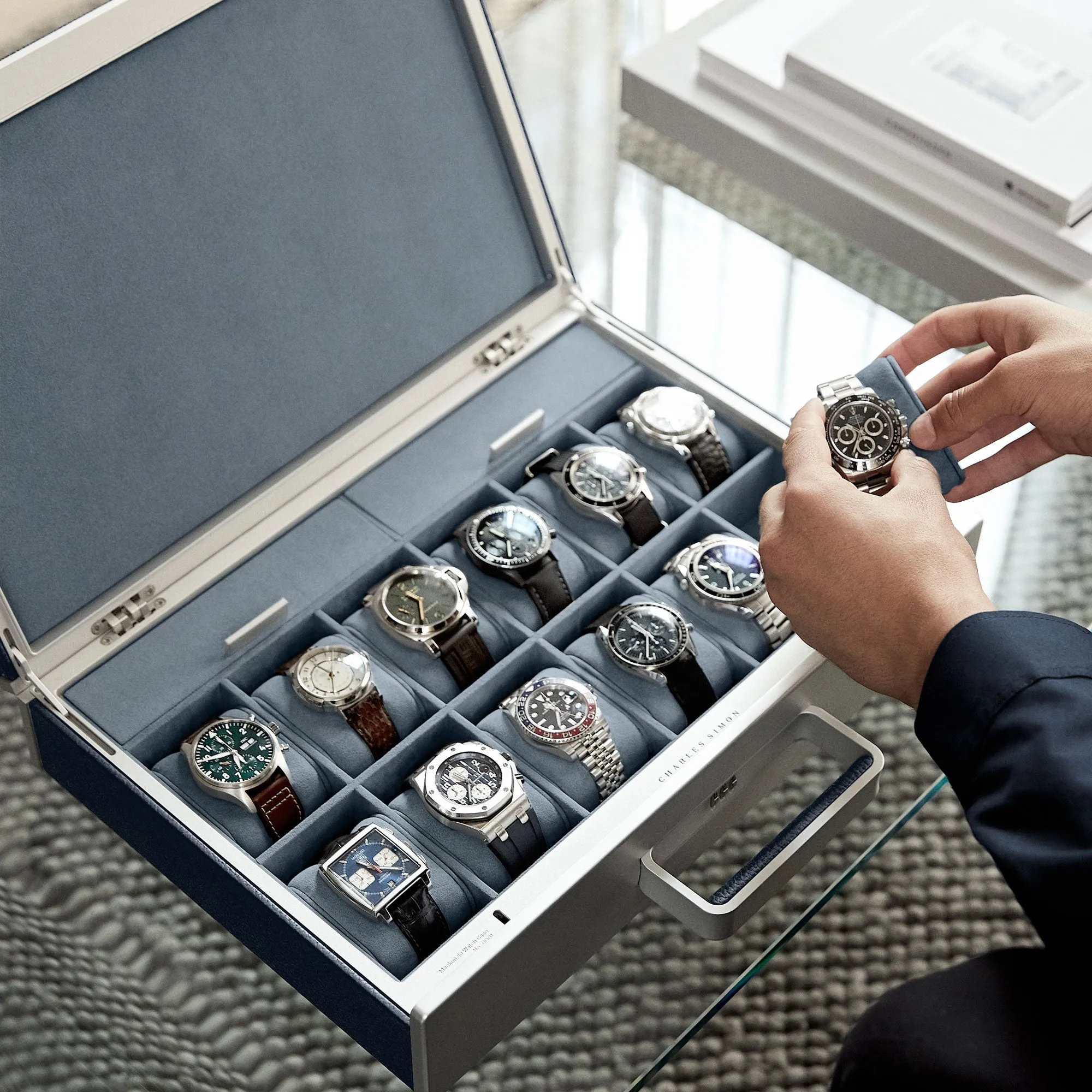MACKENZIE 12 WATCH BRIEFCASE - MARINE / GREY