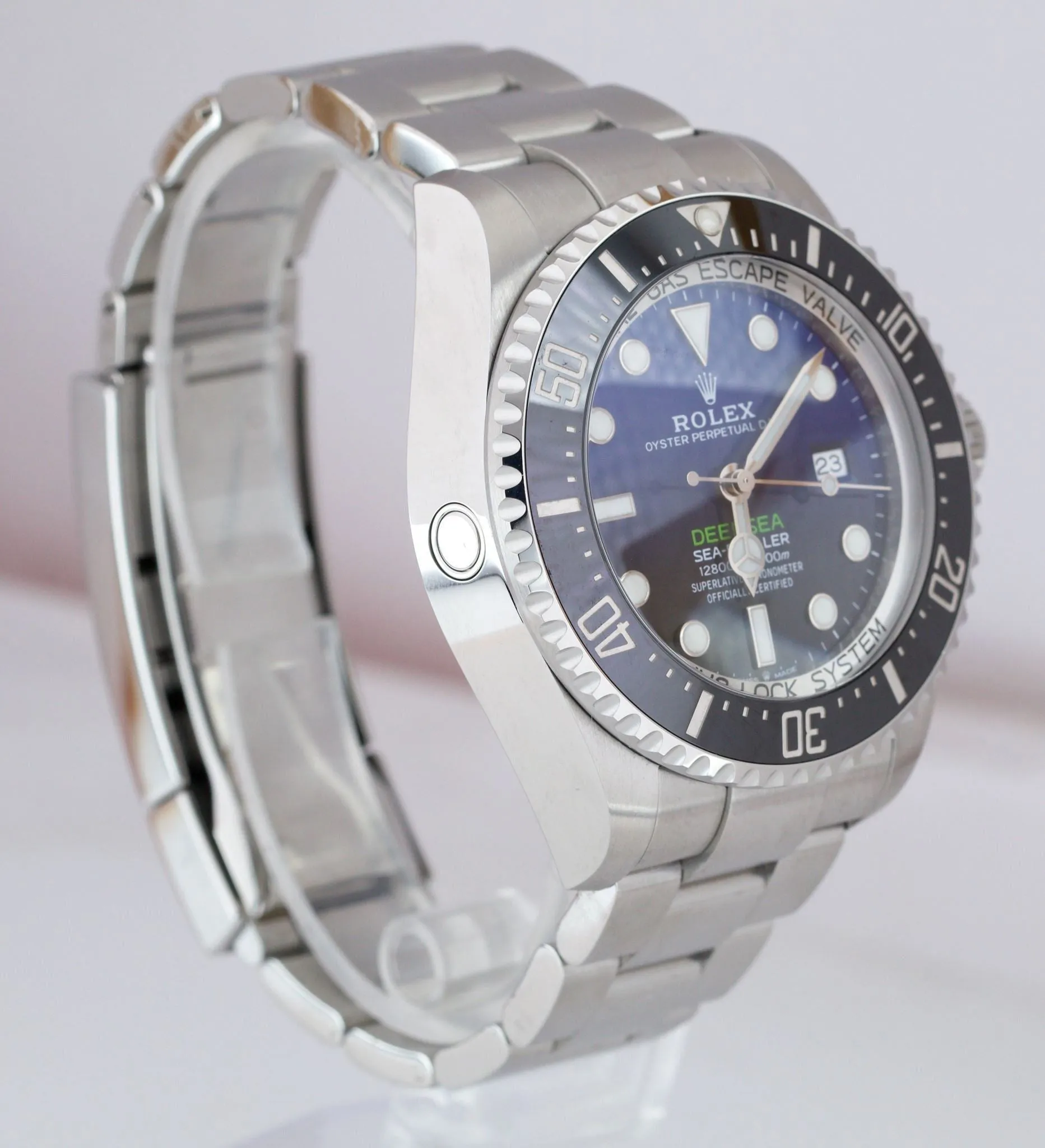 MINT 2022 Rolex Sea-Dweller Deepsea 126660 James Cameron Blue Steel 44mm Watch