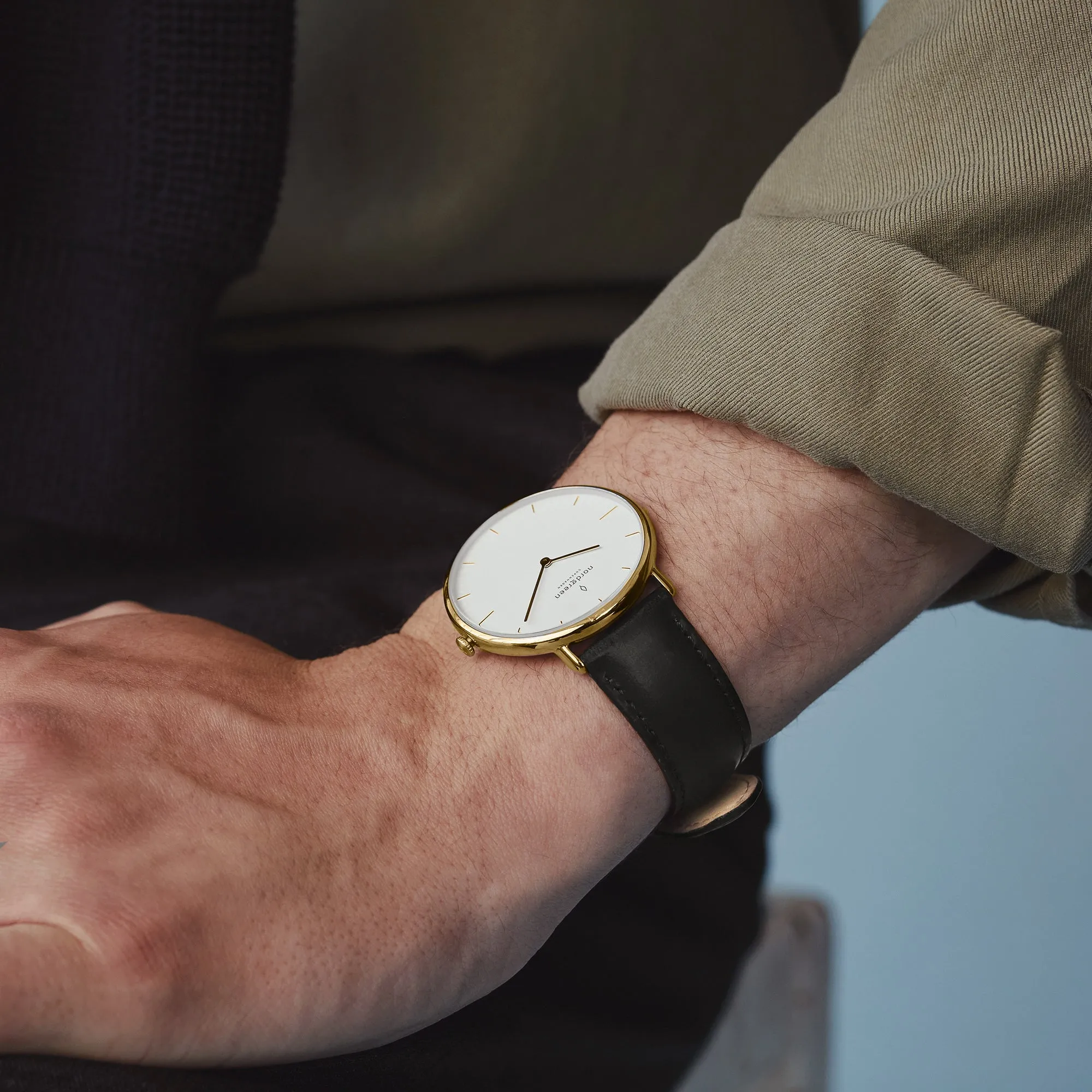 Native | Navy Dial - Black Vegan Leather