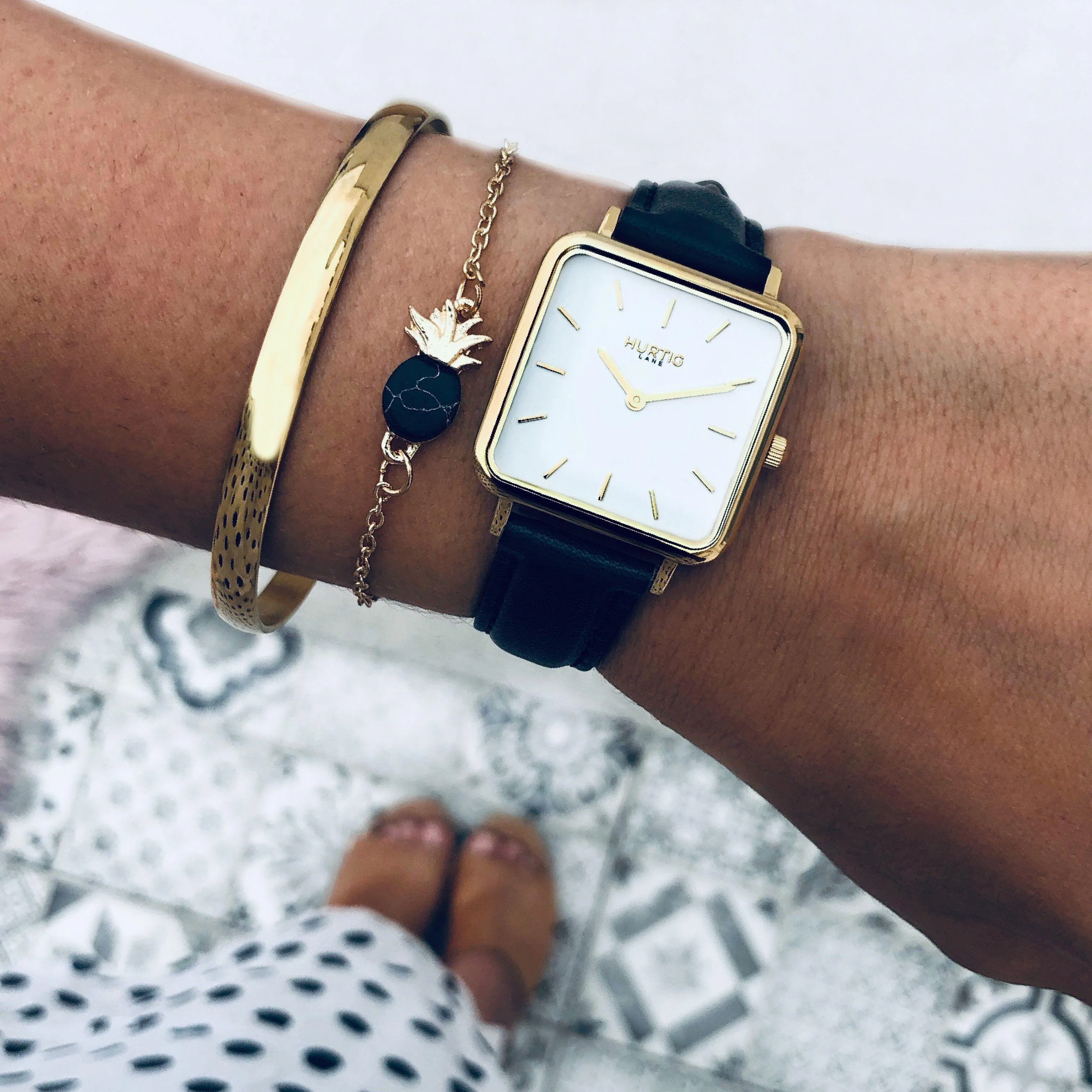 Neliö Square Vegan Leather Watch Gold, White & Black