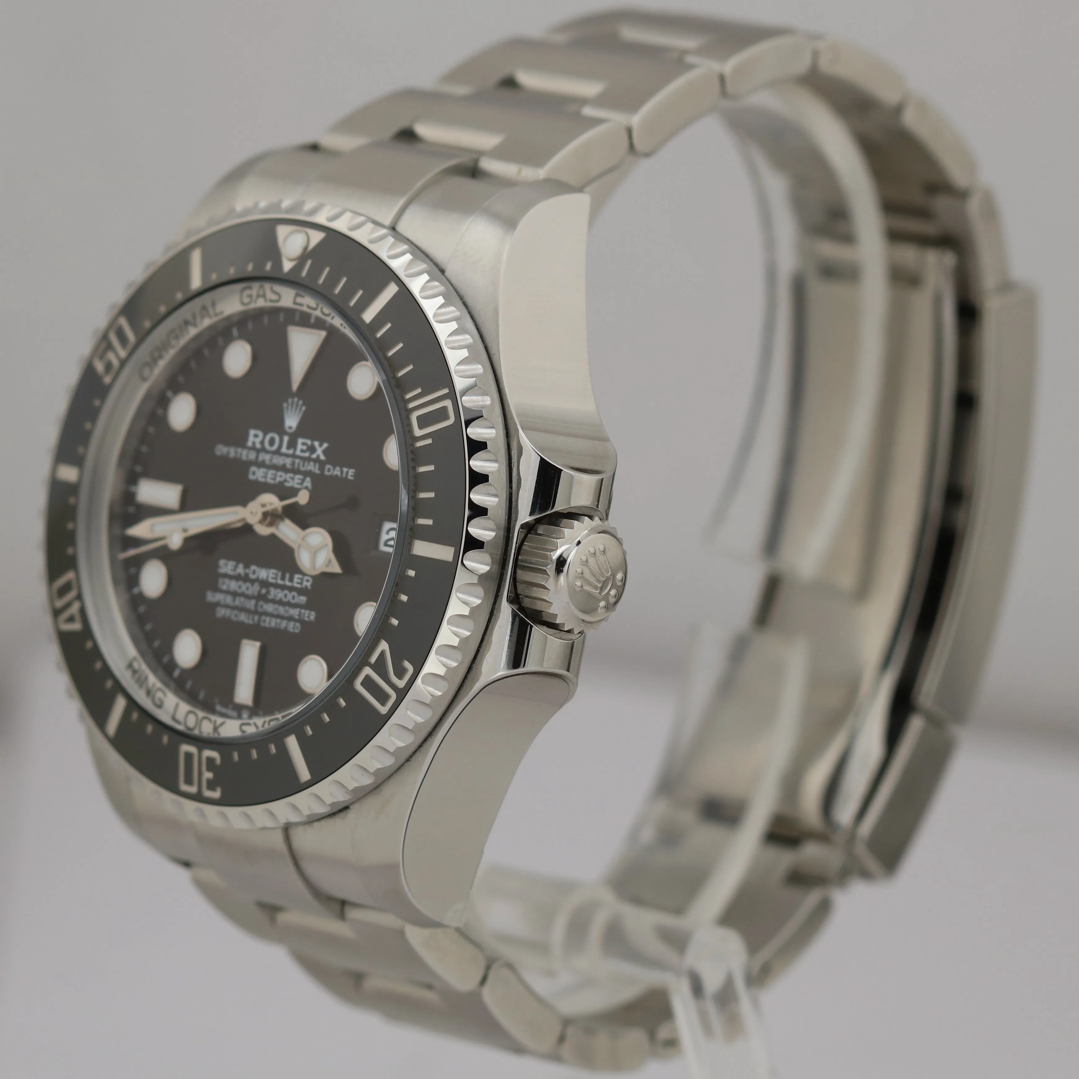 NEW STICKERED 2023 PAPERS Rolex Sea-Dweller Deepsea Black Steel 44mm 136660 B P