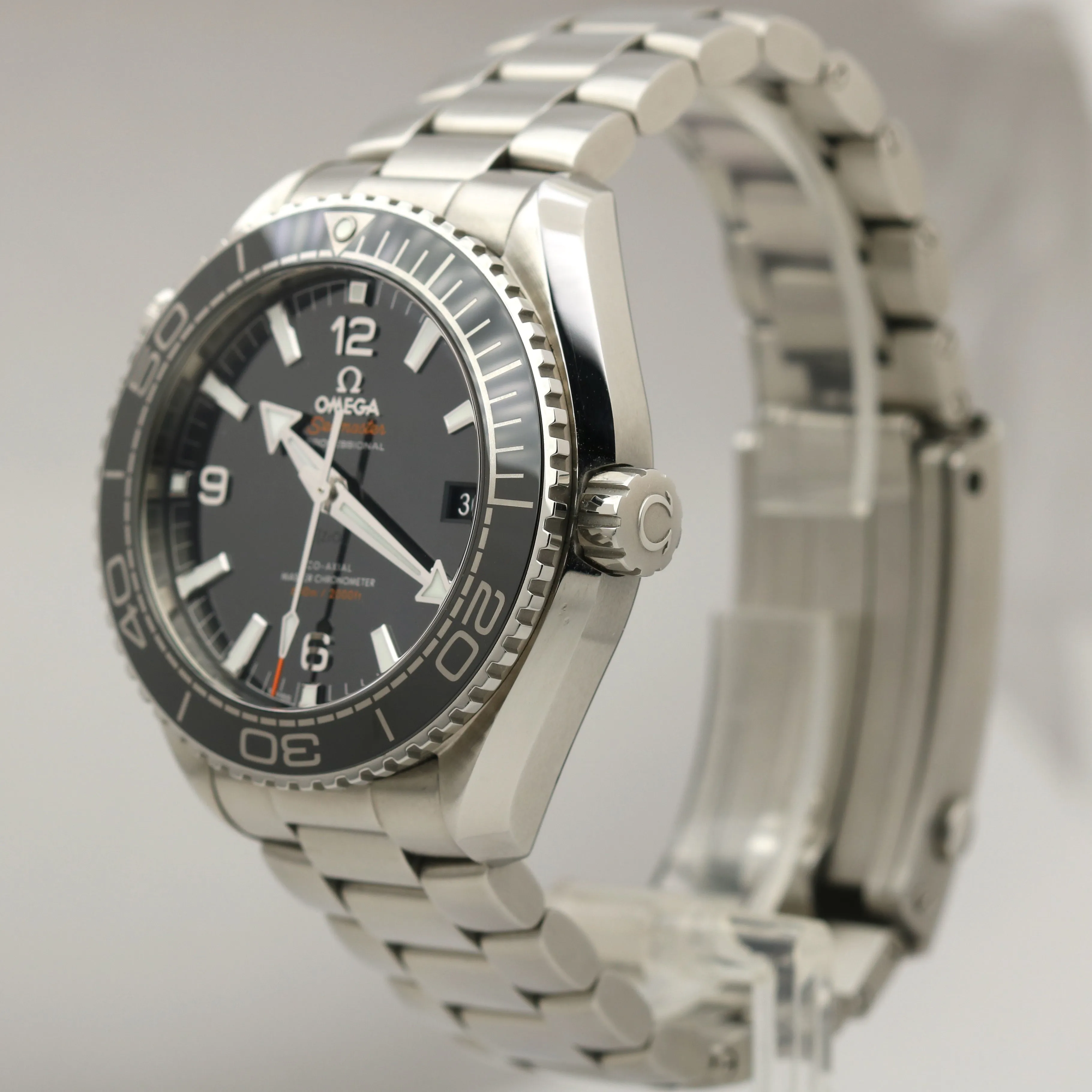 Omega Seamaster Planet Ocean 600M 43.5mm 215.30.44.21.01.001 Black Watch BOX