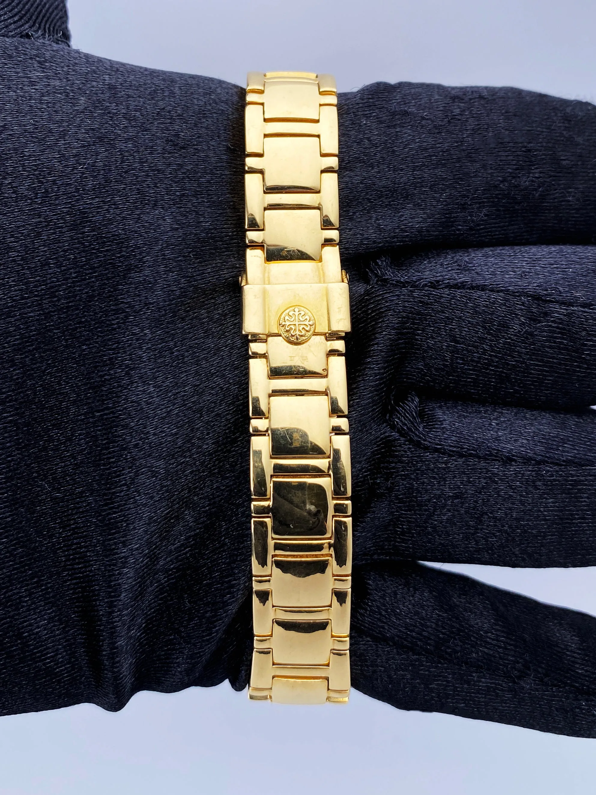 Patek Philippe Nautilus 4700 18K Yellow Gold Ladies Watch