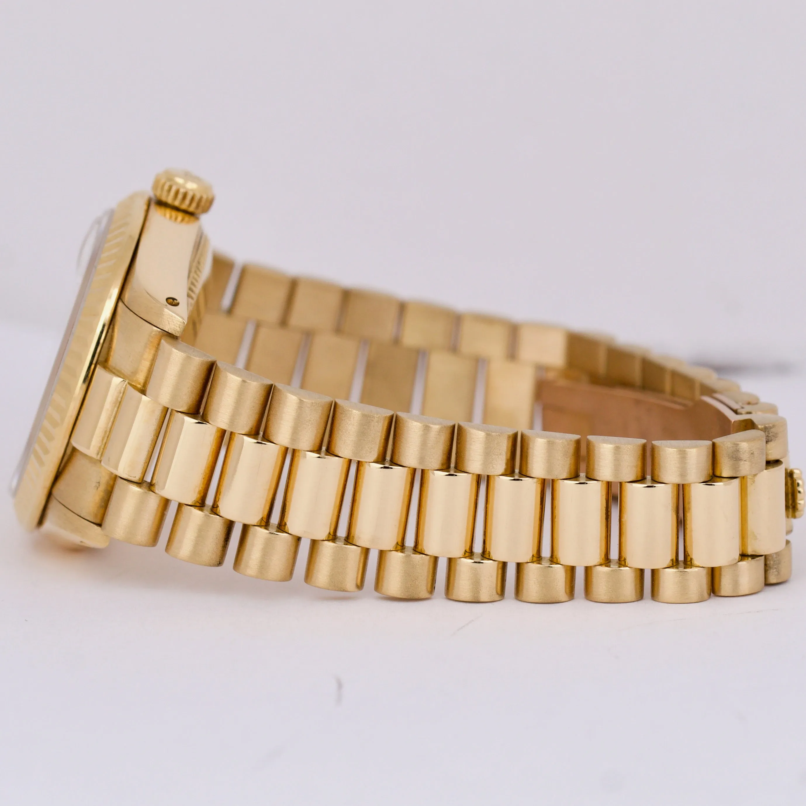 Rolex DateJust President 31mm MOTHER OF PEARL DIAMOND 18K Gold Fluted 68278
