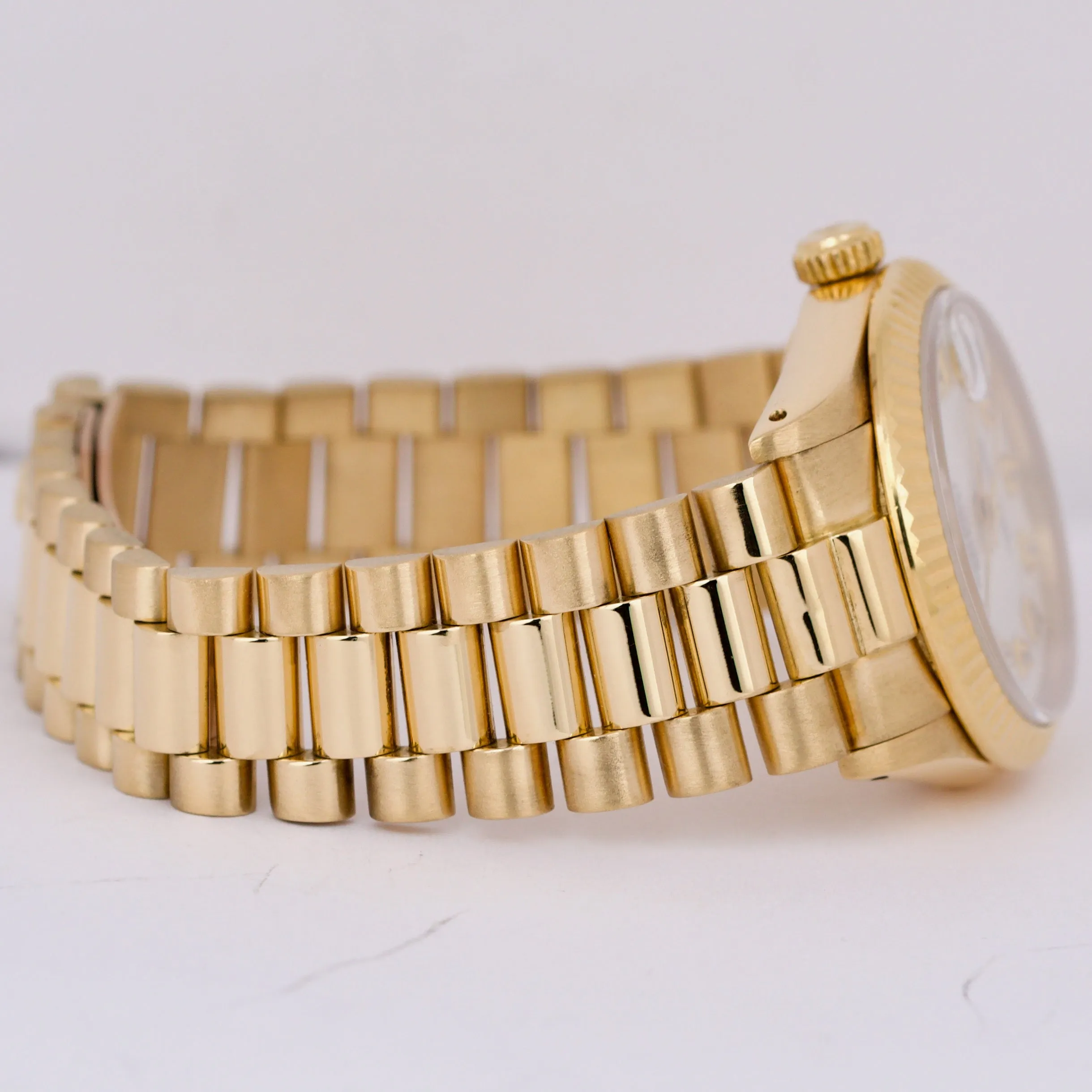 Rolex DateJust President 31mm MOTHER OF PEARL DIAMOND 18K Gold Fluted 68278