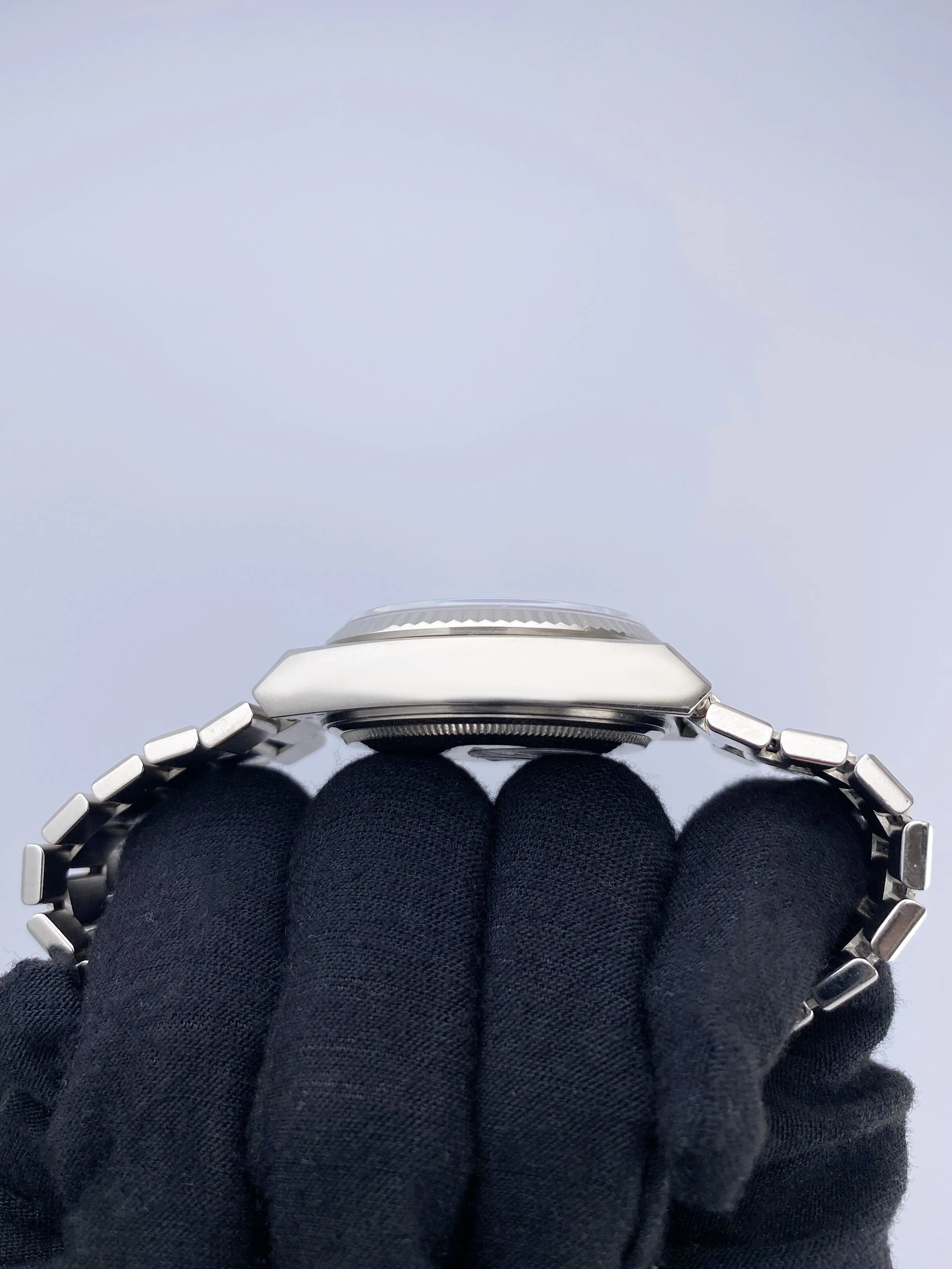 Rolex Day Date Oysterquartz 19019 Blue Dial 18K White Gold Mens Watch