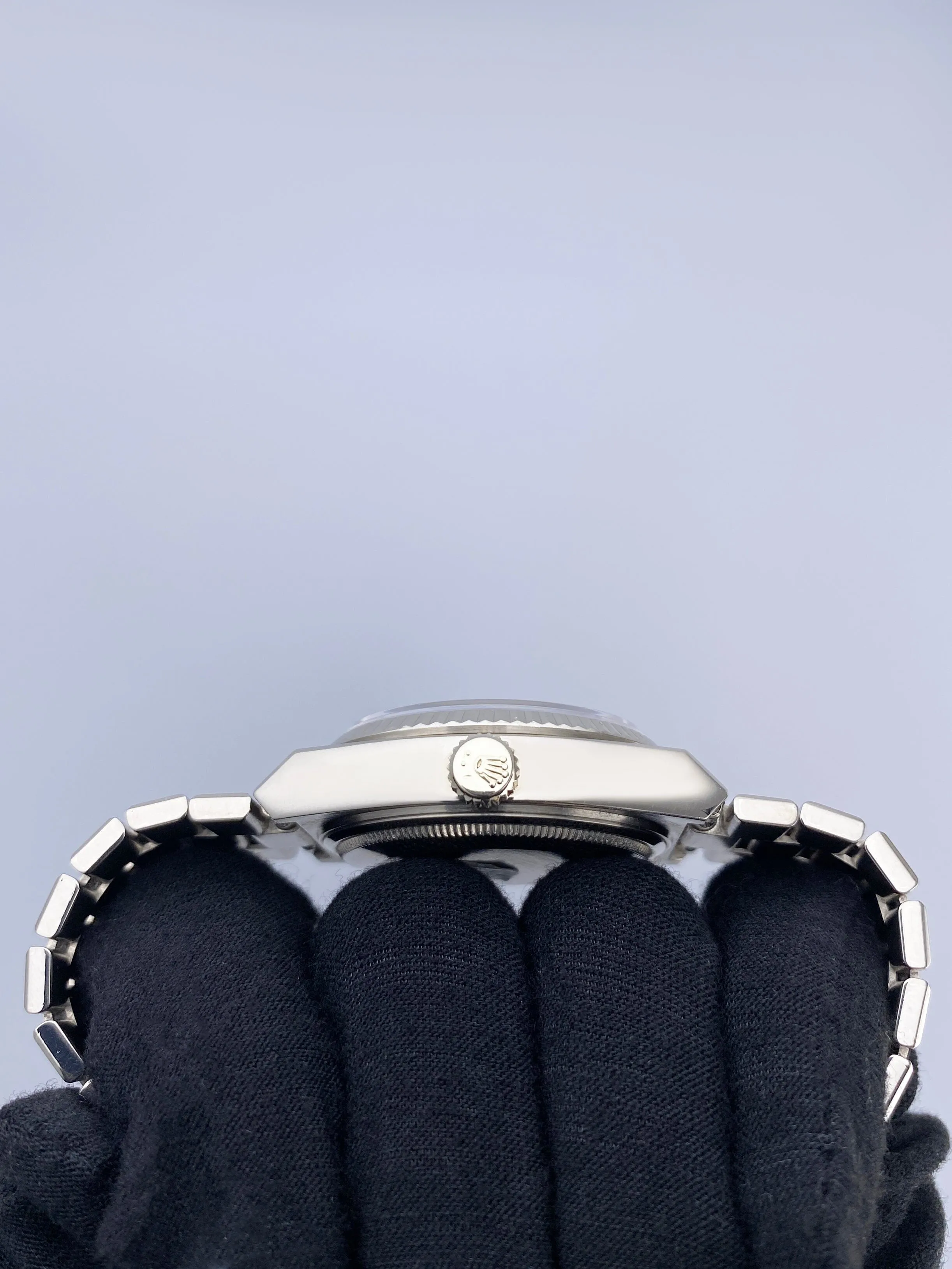 Rolex Day Date Oysterquartz 19019 Blue Dial 18K White Gold Mens Watch