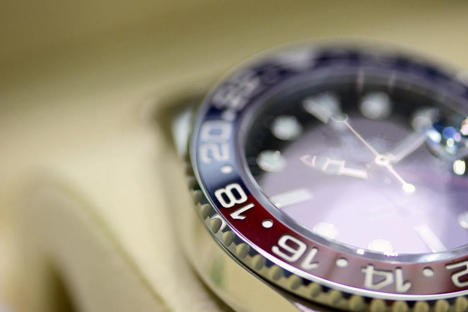 Rolex GMT-Master II "Pepsi" 40mm Stainless Steel Blue Dial & Blue Red Bezel 126710blro