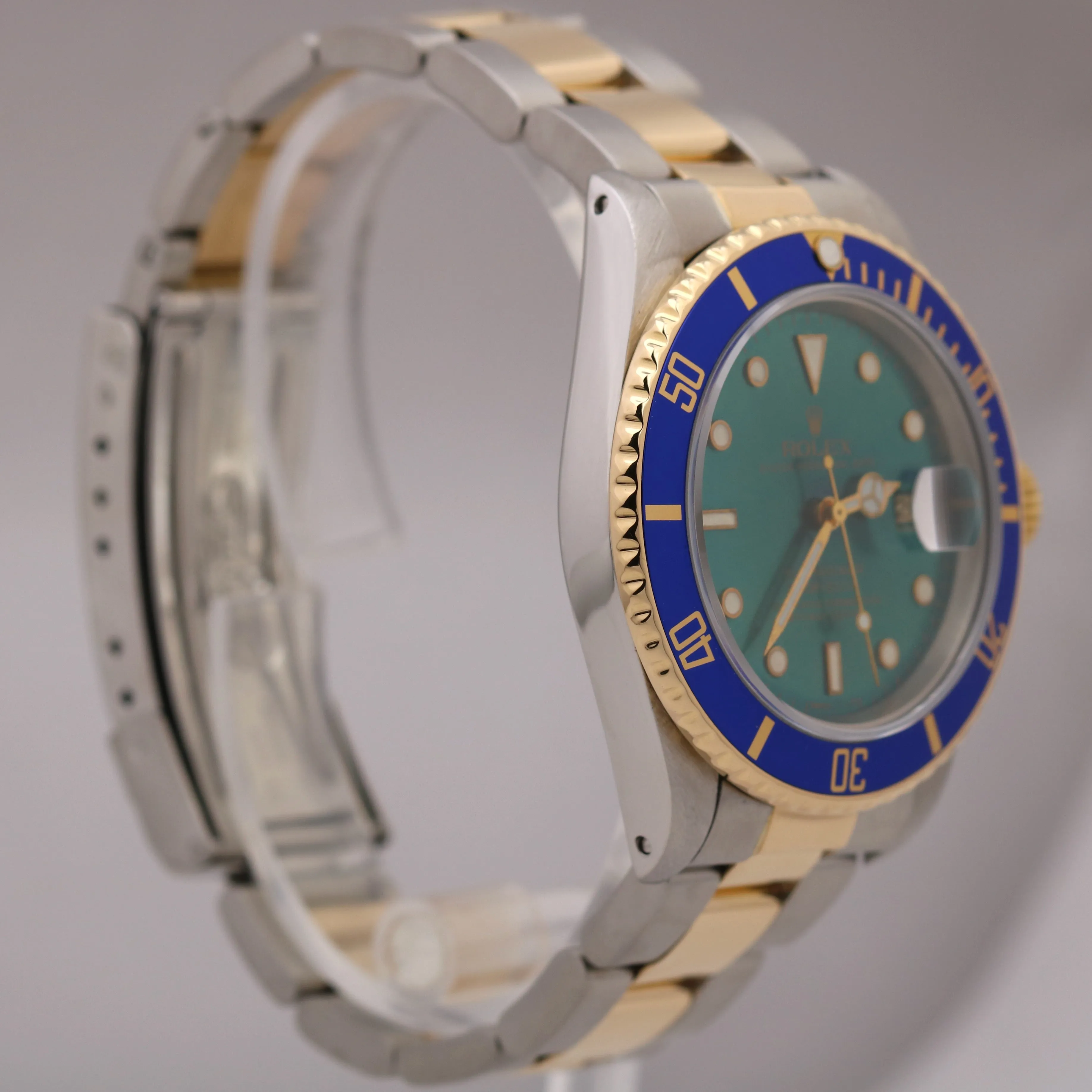 Rolex Submariner Date Blue Two-Tone 18K Yellow Gold 40mm Oyster Watch 16803