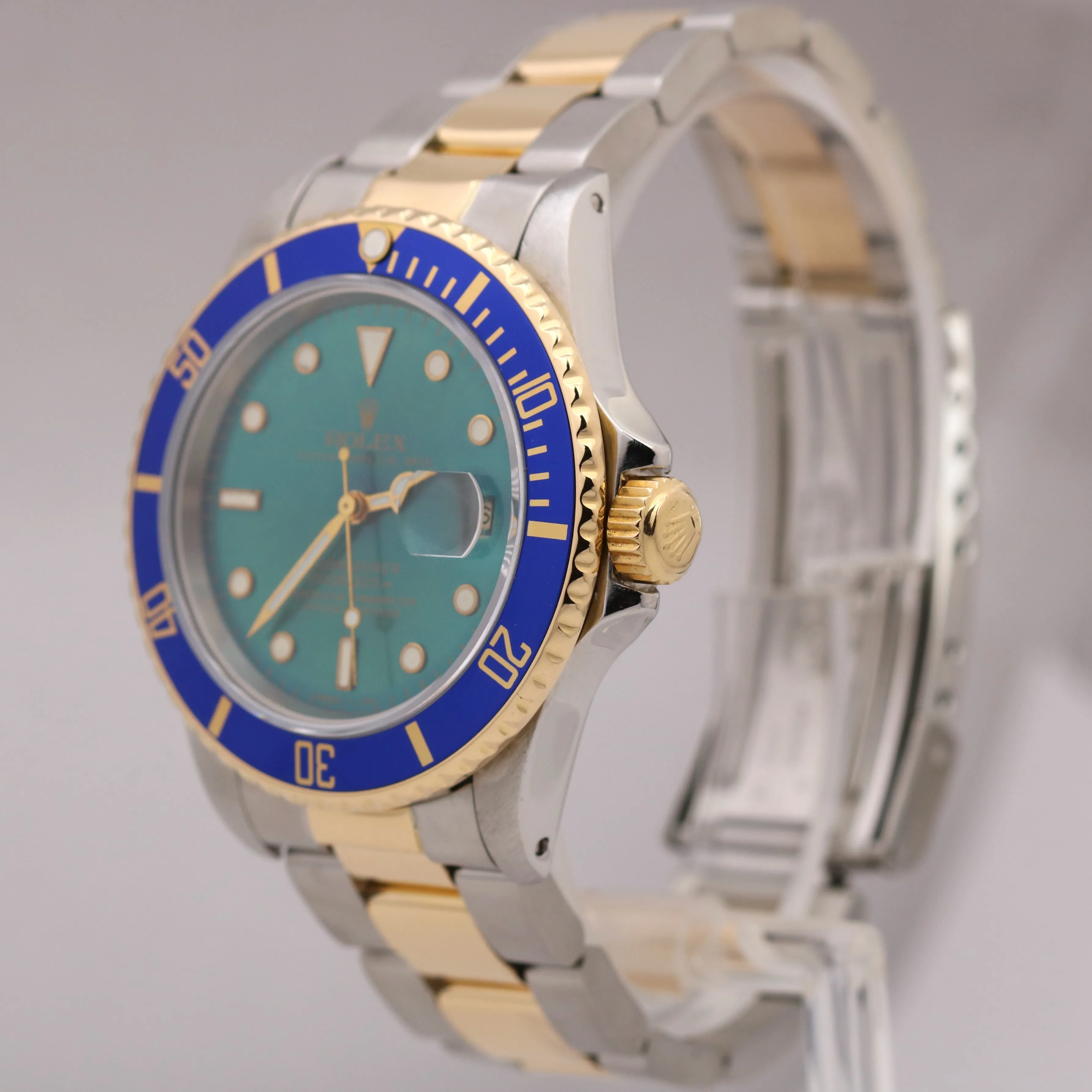 Rolex Submariner Date Blue Two-Tone 18K Yellow Gold 40mm Oyster Watch 16803