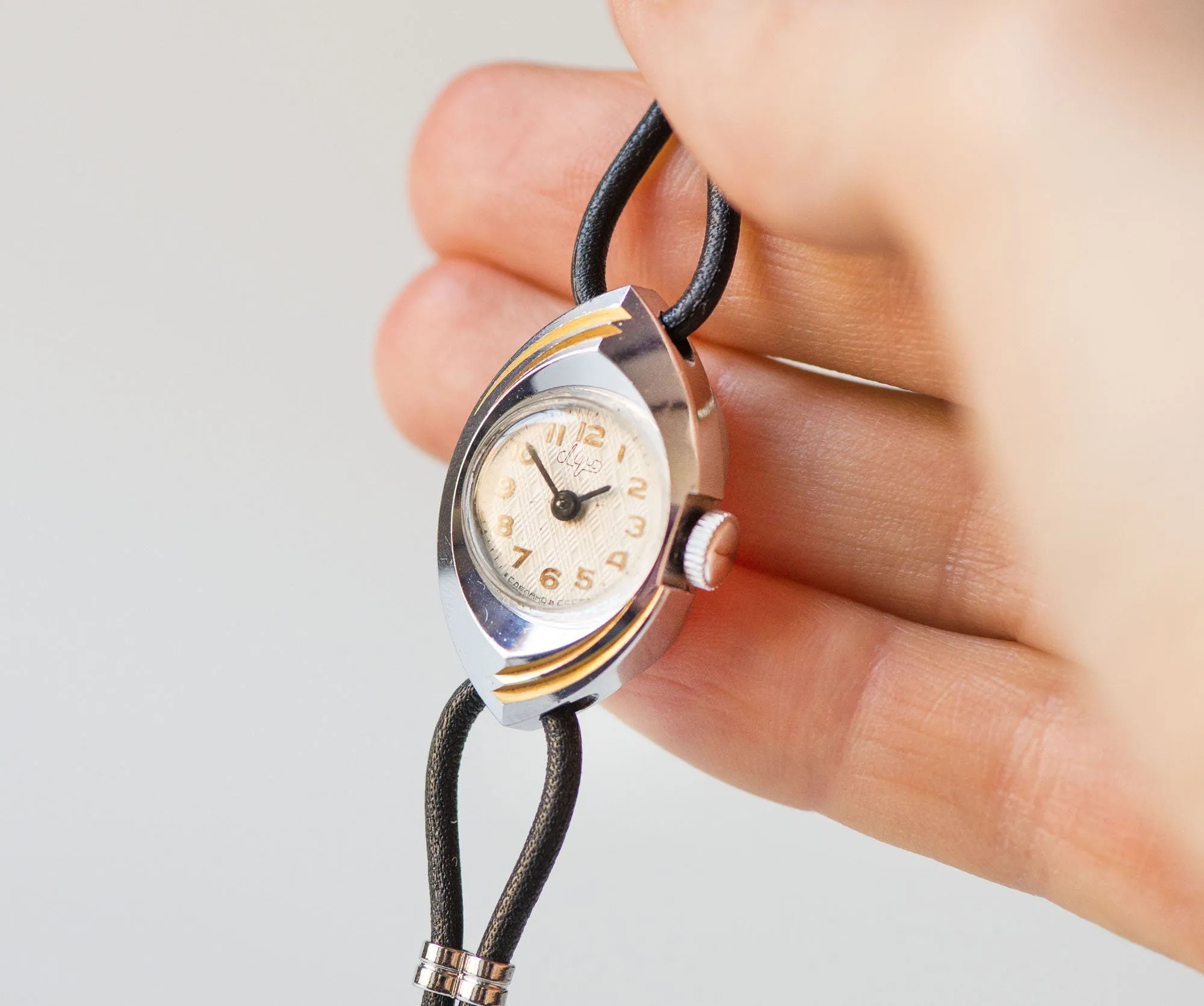 Silver eye watch for woman, Unique 50s lady watch Ray, Cocktail watch tiny, Gold plated cuts case, evening fashion watch, New leather band